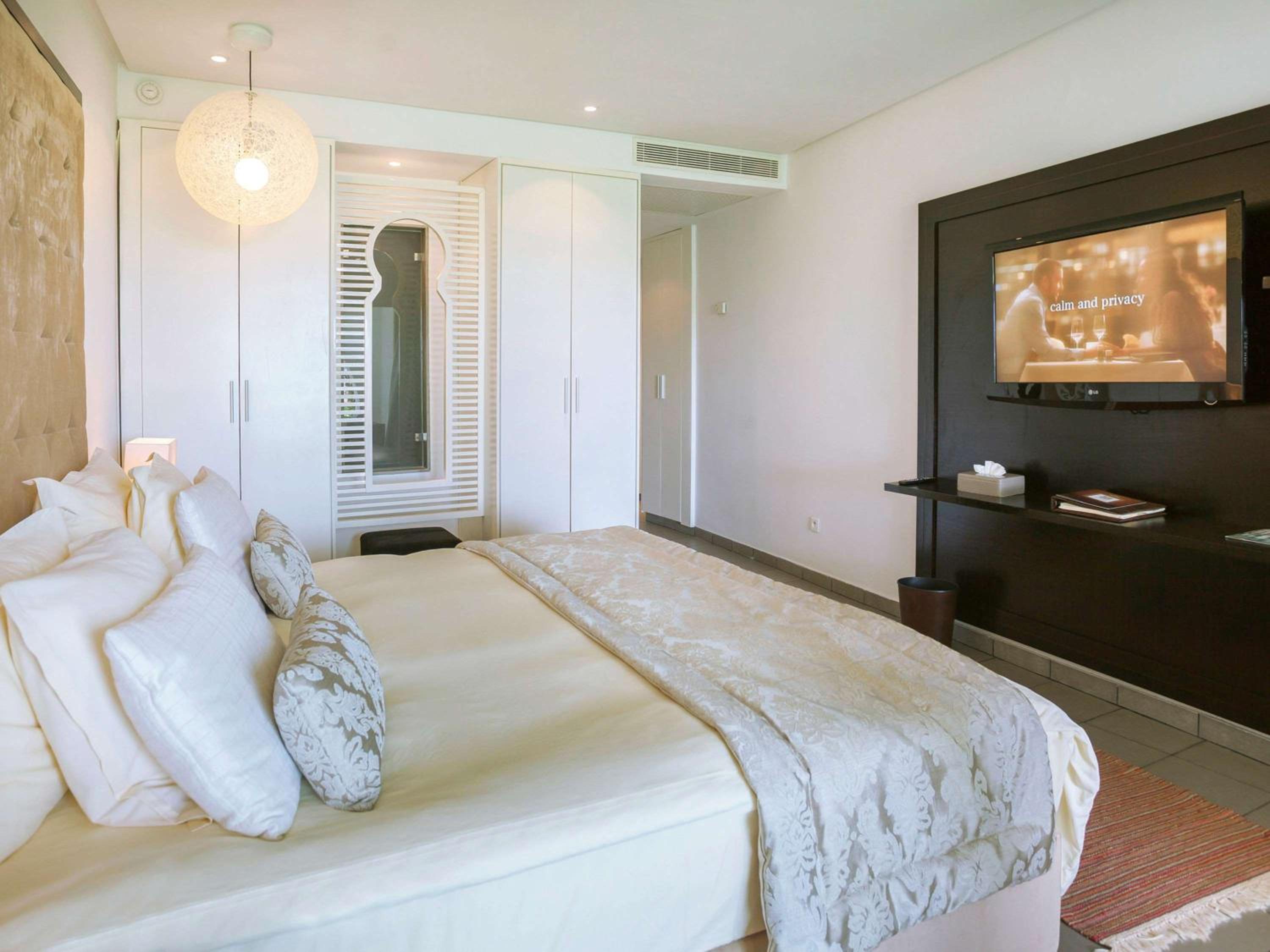 Deluxe Twin Room with Pool View