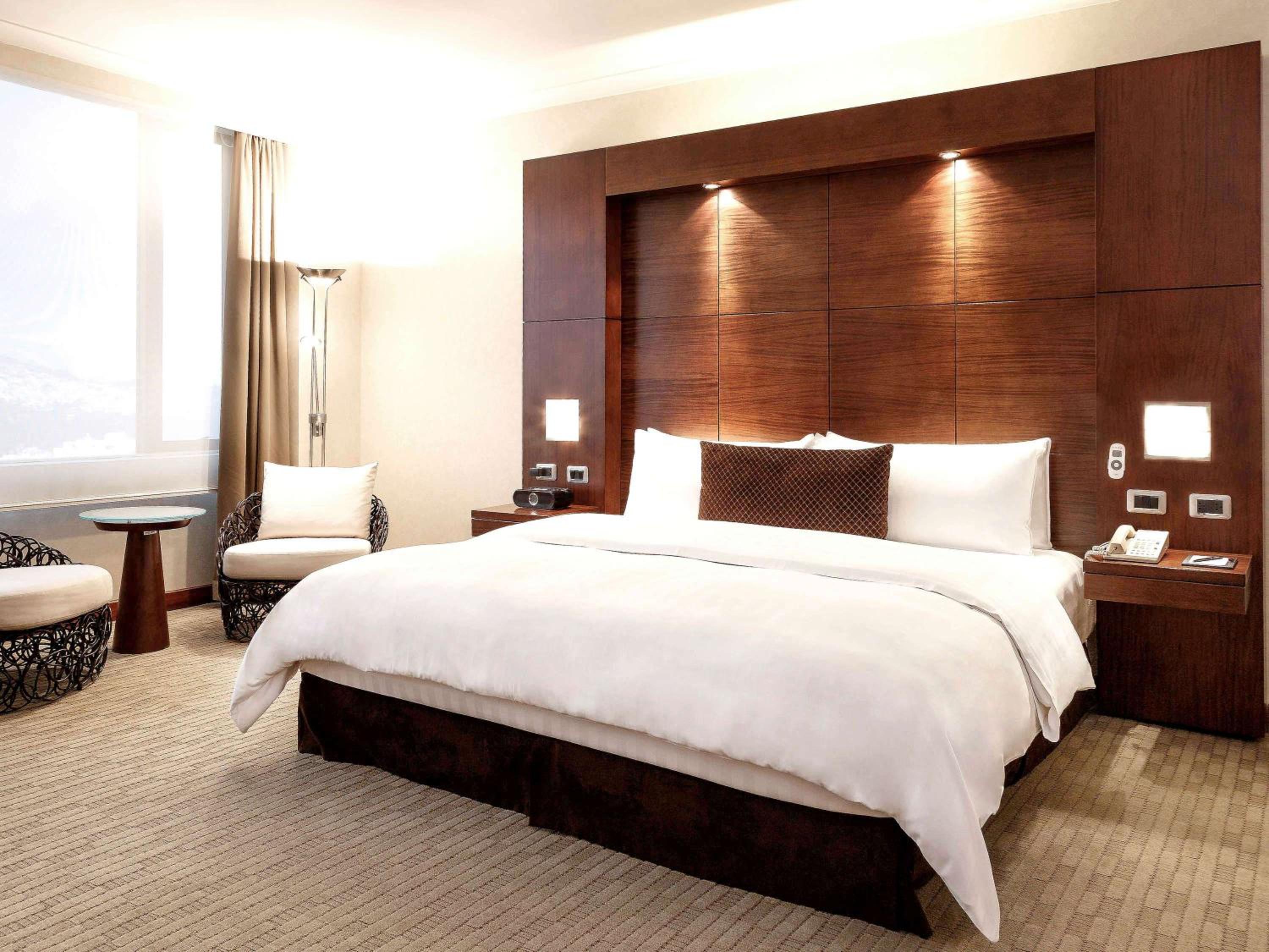 Executive King Suite photo 3