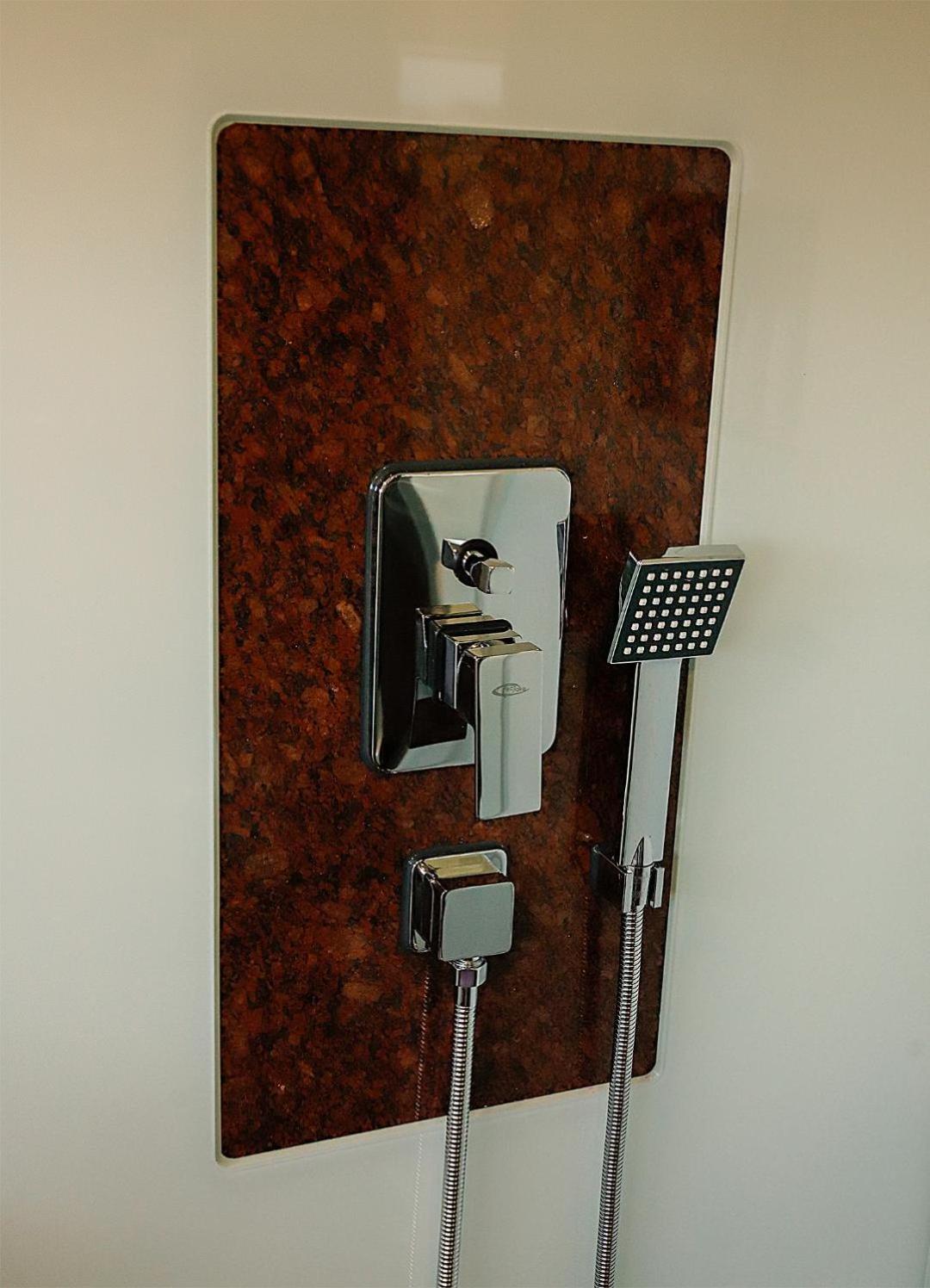 Deluxe Double Room - Photo 6