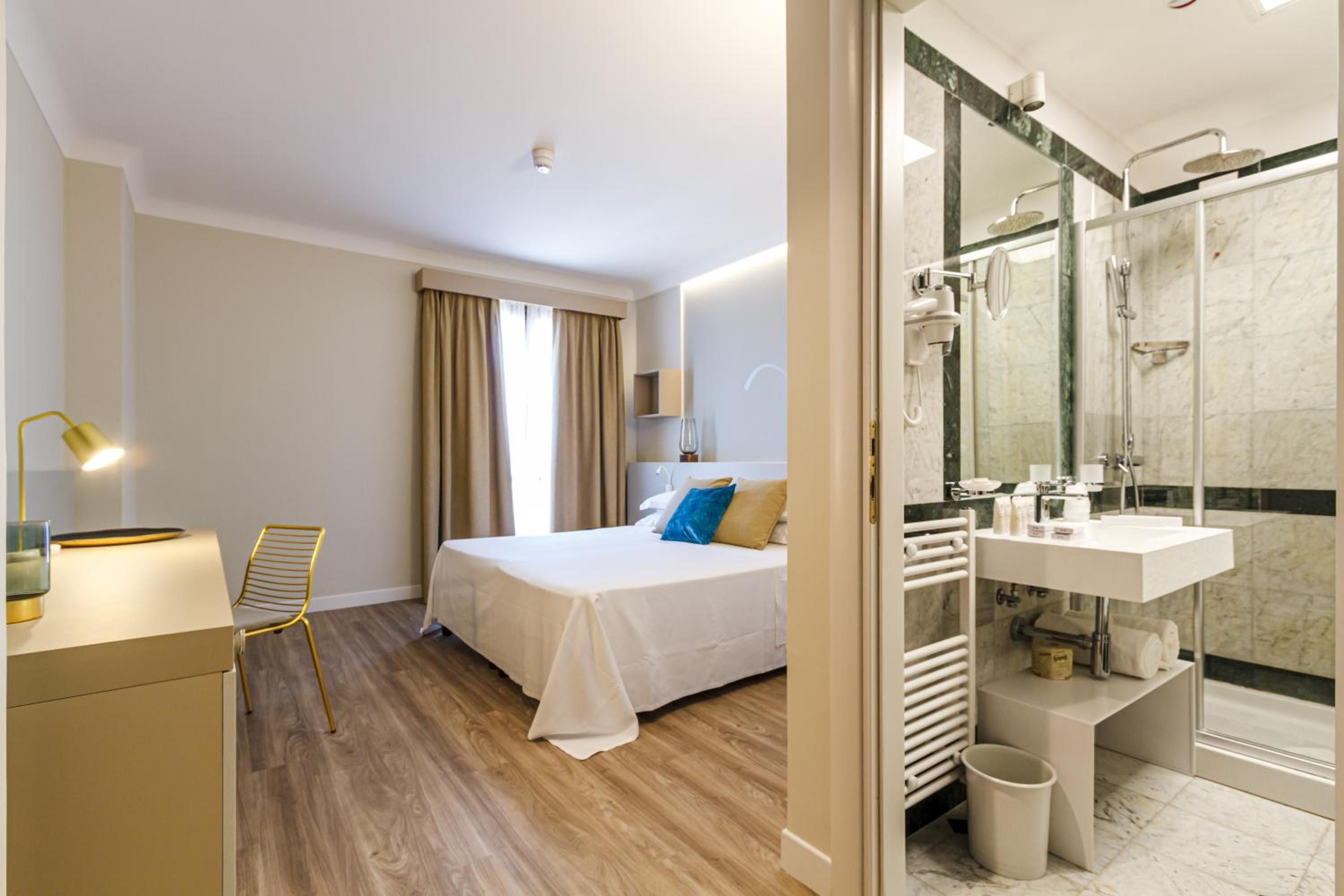 Superior Double or Twin Room - Photo 2