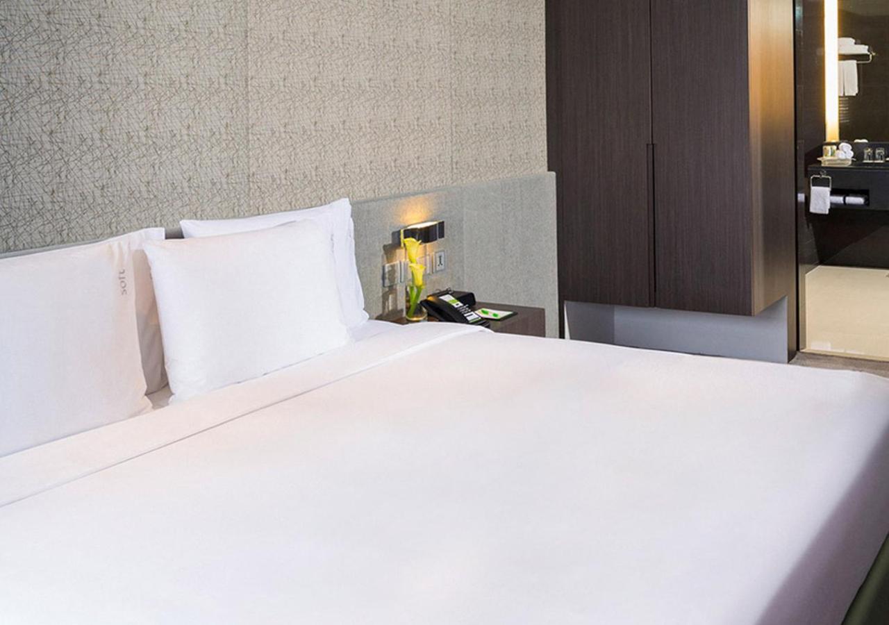 One-Bedroom King Suite with City View