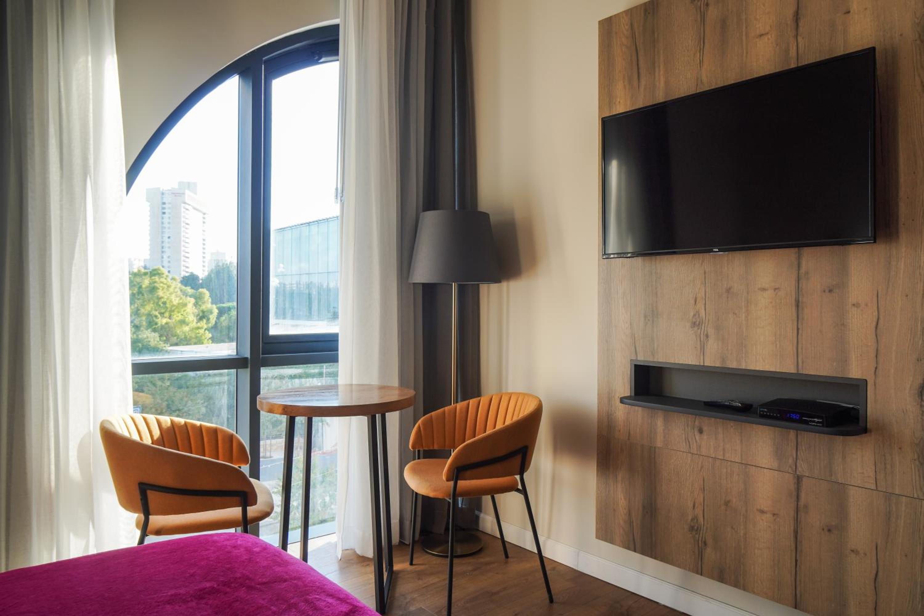 Standard Double Room - Photo 10