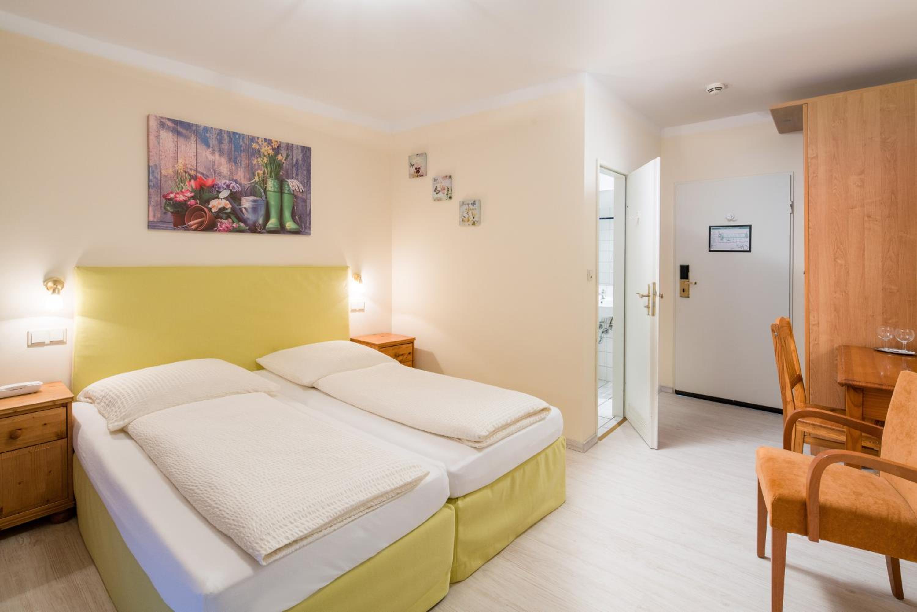 Double Room photo 2