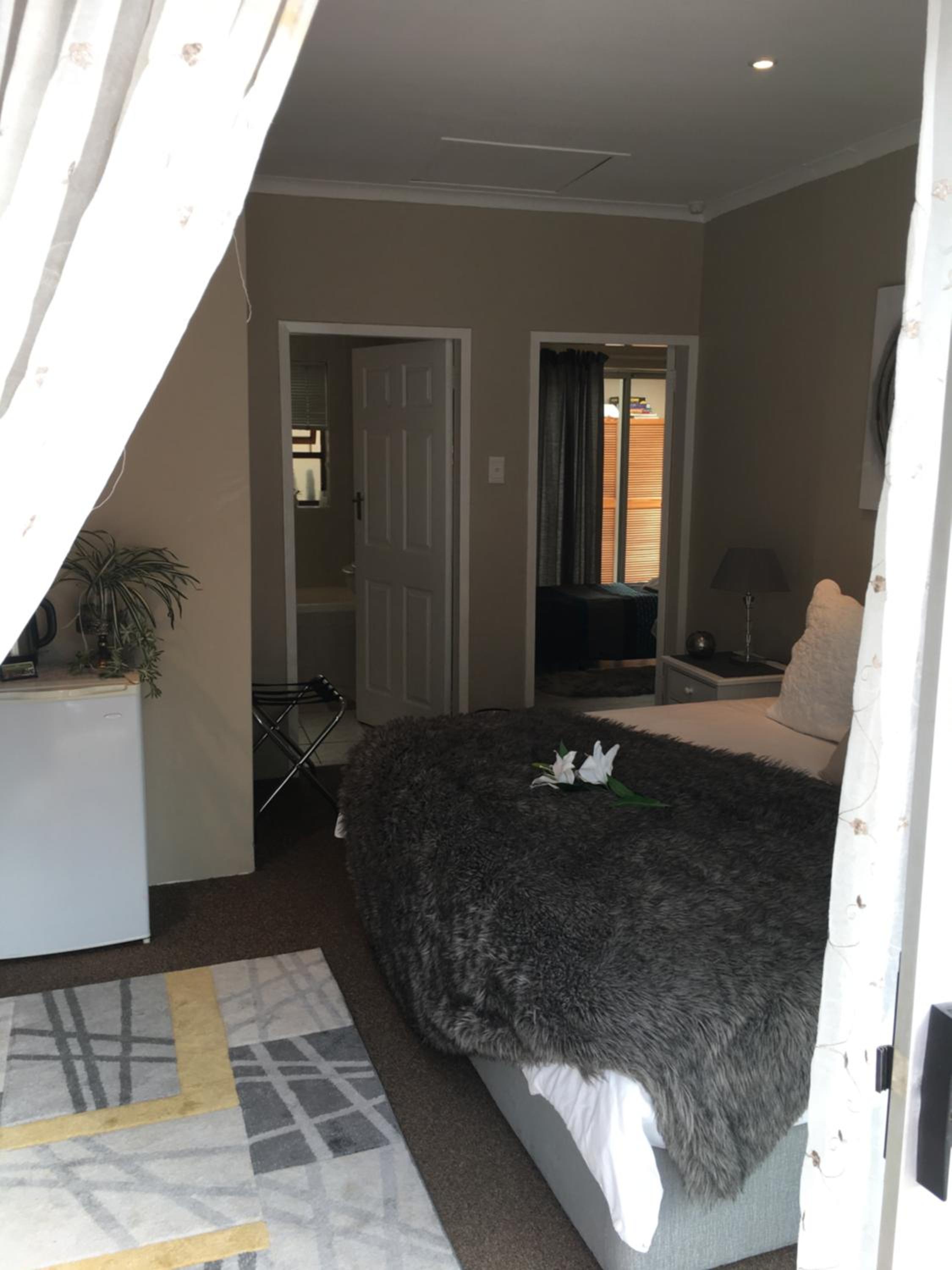 Family Double Room - Photo 12