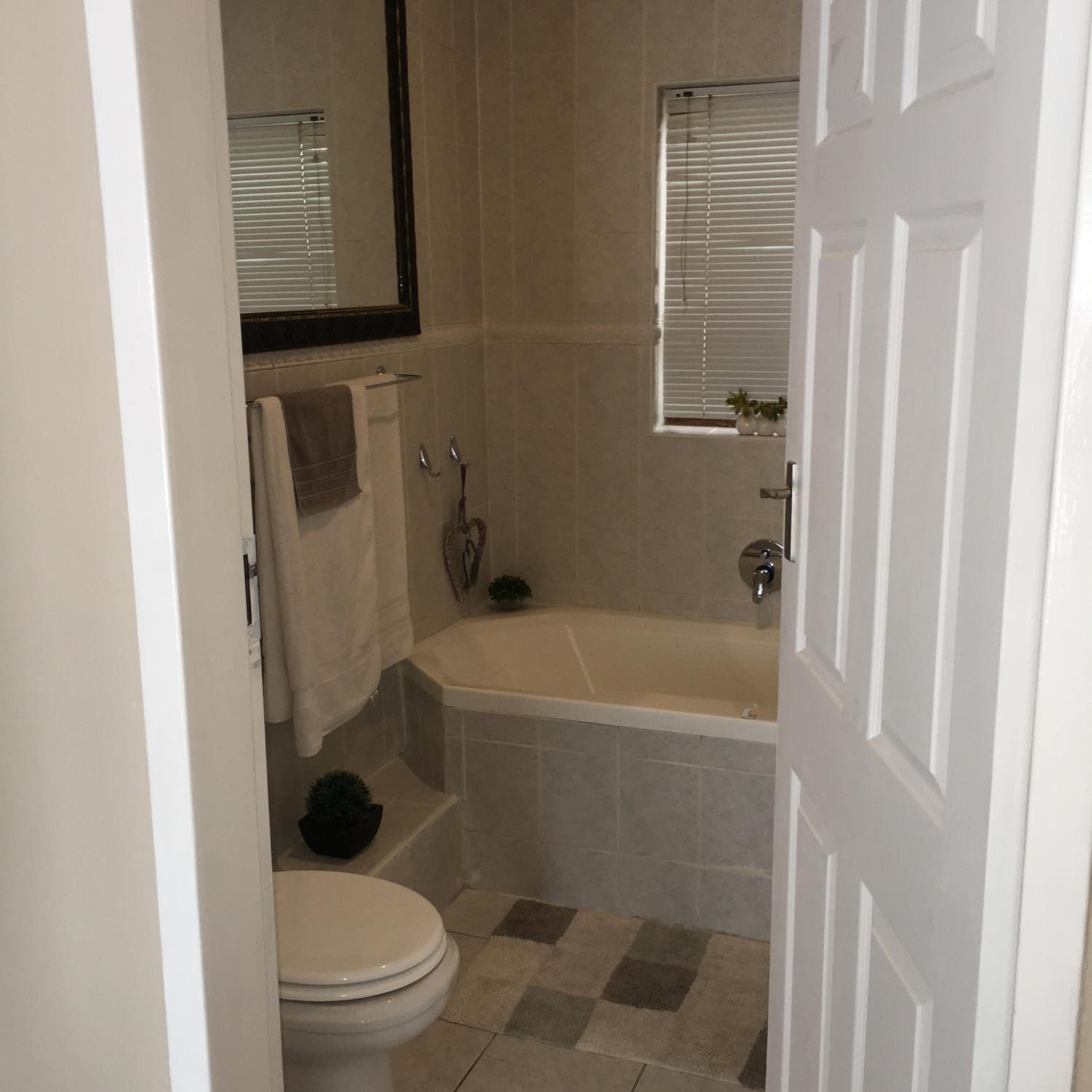 Family Double Room - Photo 8