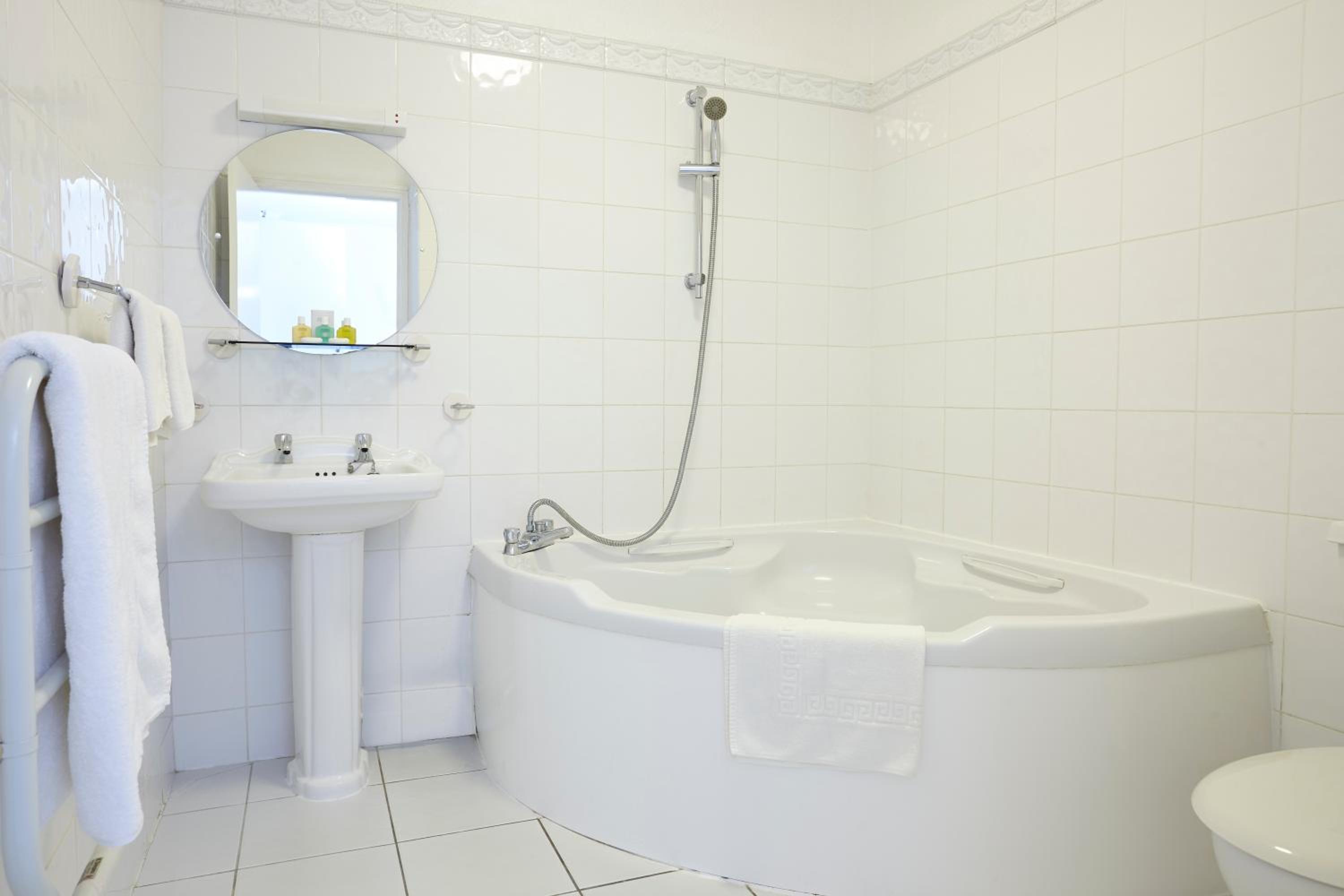 Standard Double Room - Photo 5