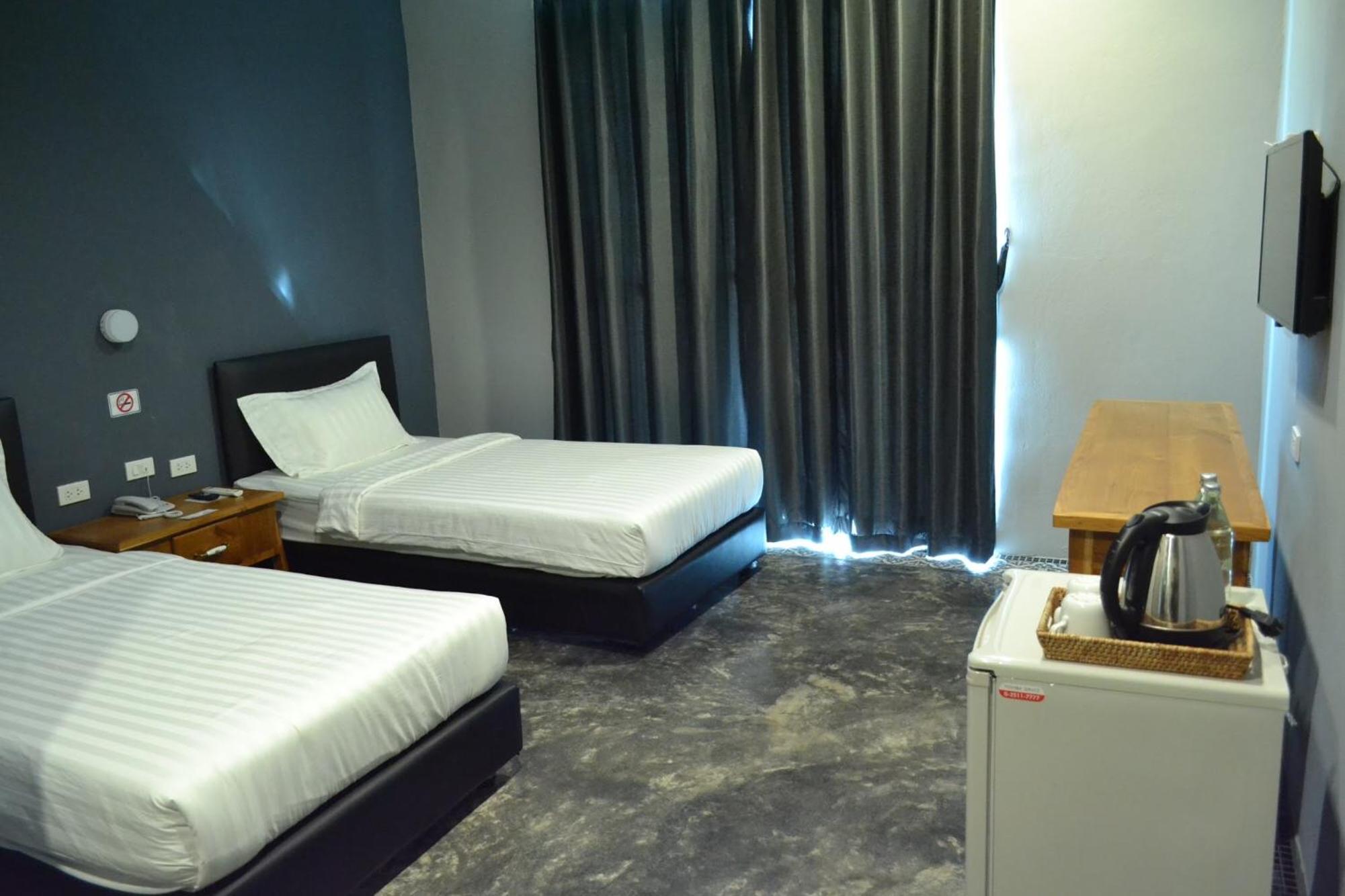 Deluxe Twin Room - Photo 3