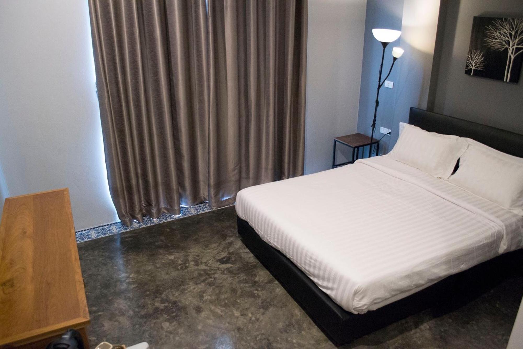 Deluxe Room - Photo 1