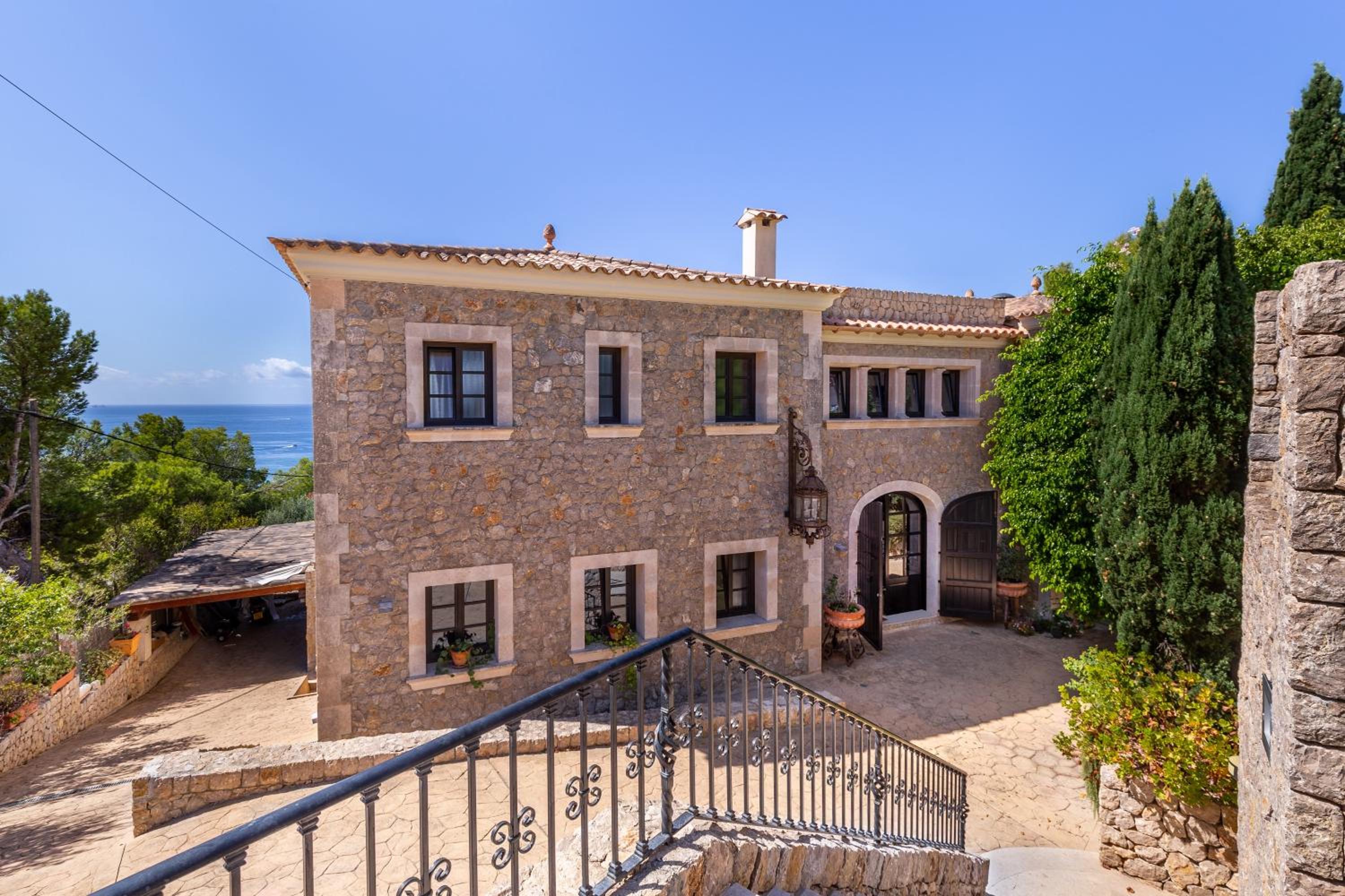 Villa with Sea View