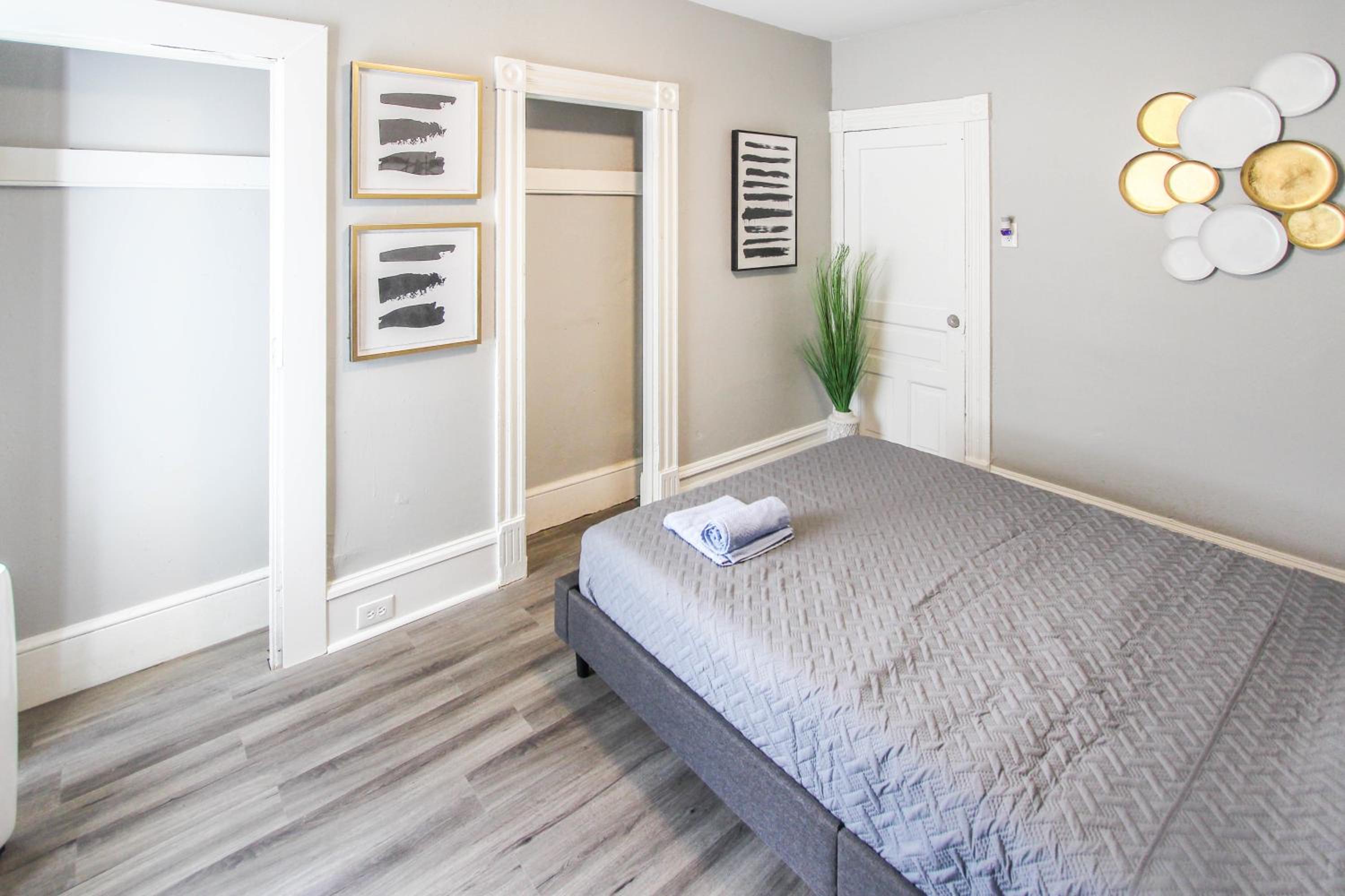 Budget Double Room photo 2