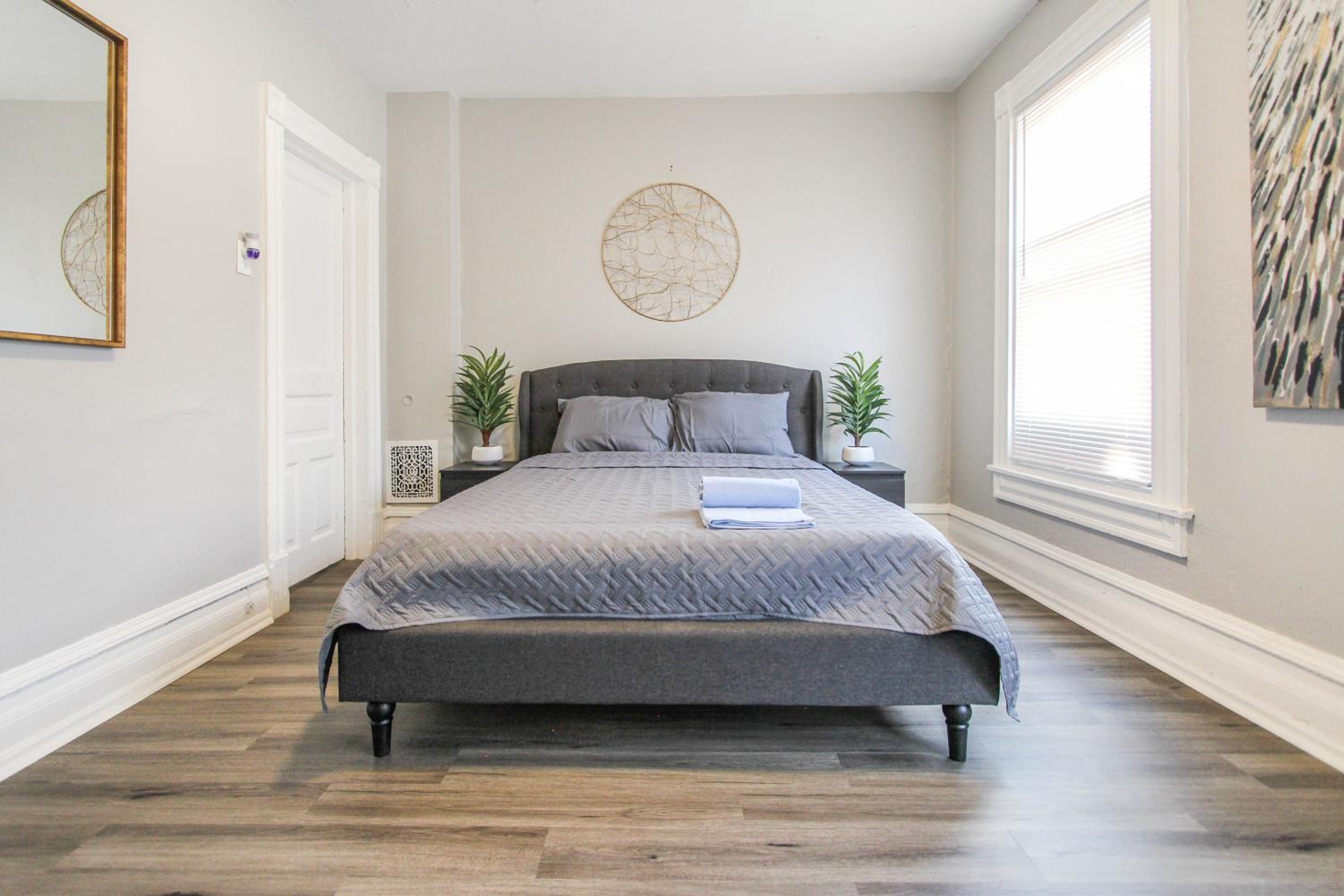 Budget Double Room photo 3