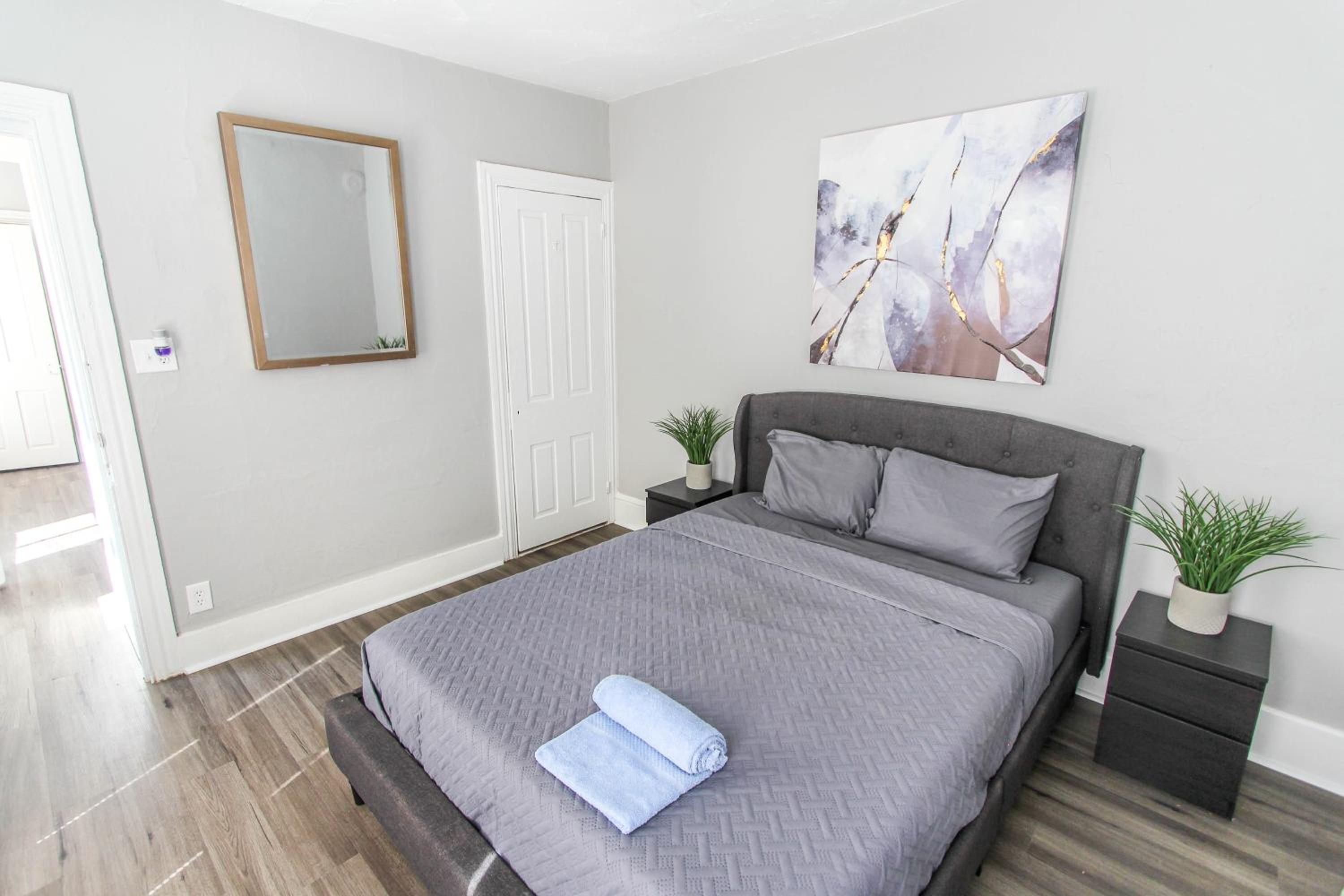 Budget Double Room - Photo 3