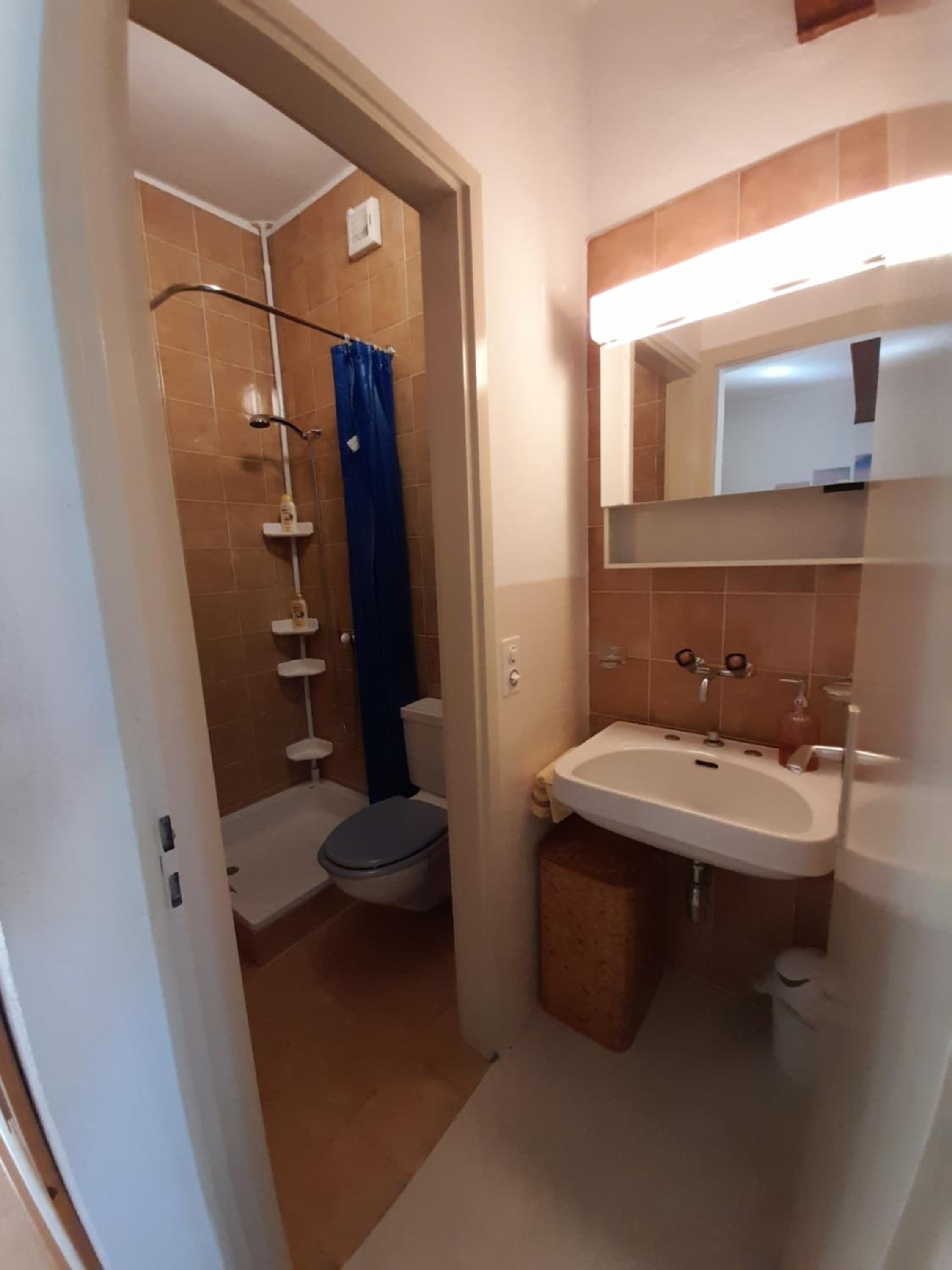 Studio Apartment photo 3