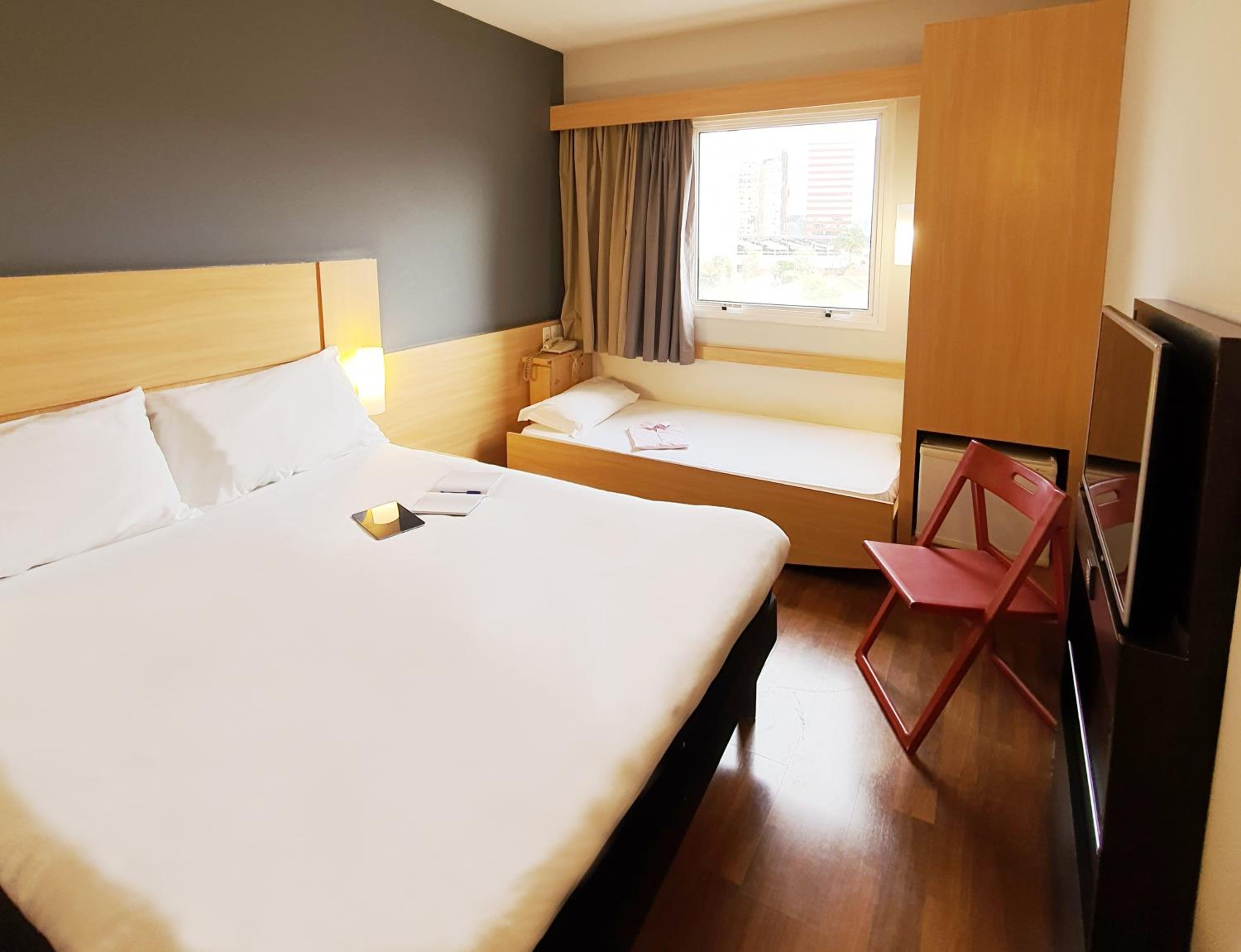 Standard Apartment with Queen Bed and Extra Bed
