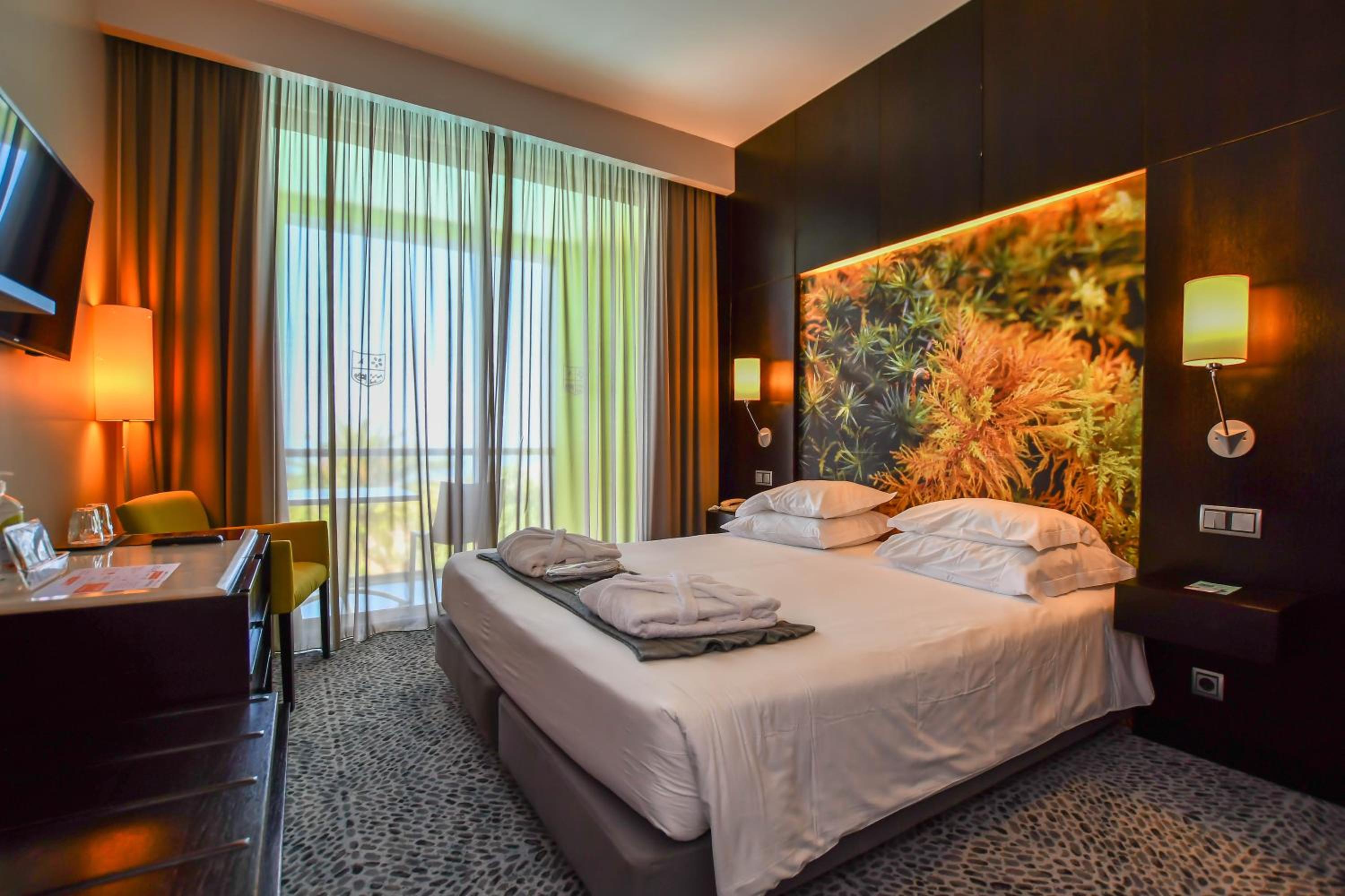 Superior Double or Twin Room with Balcony - Photo 6