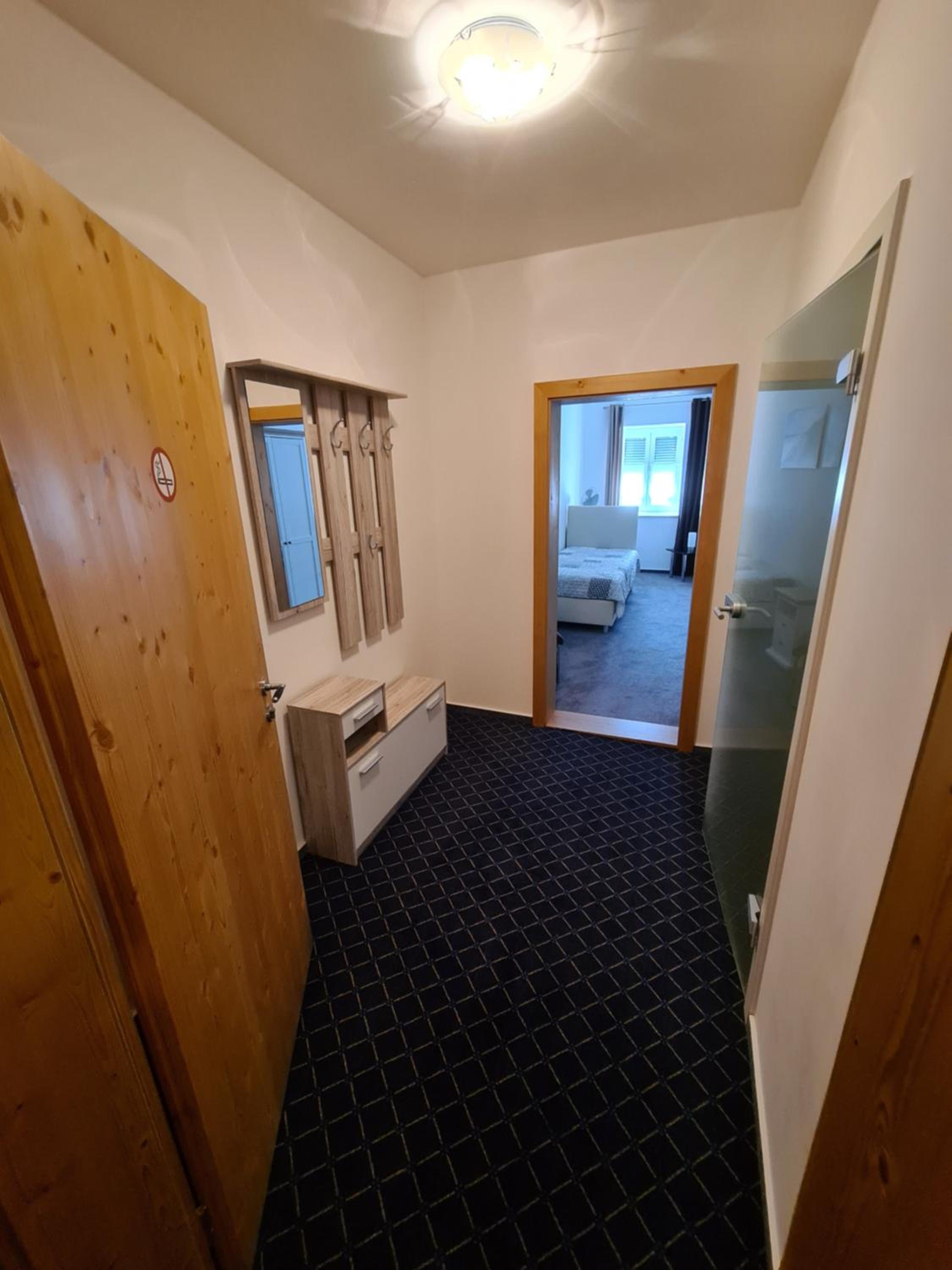 Standard Double Room - Photo 4