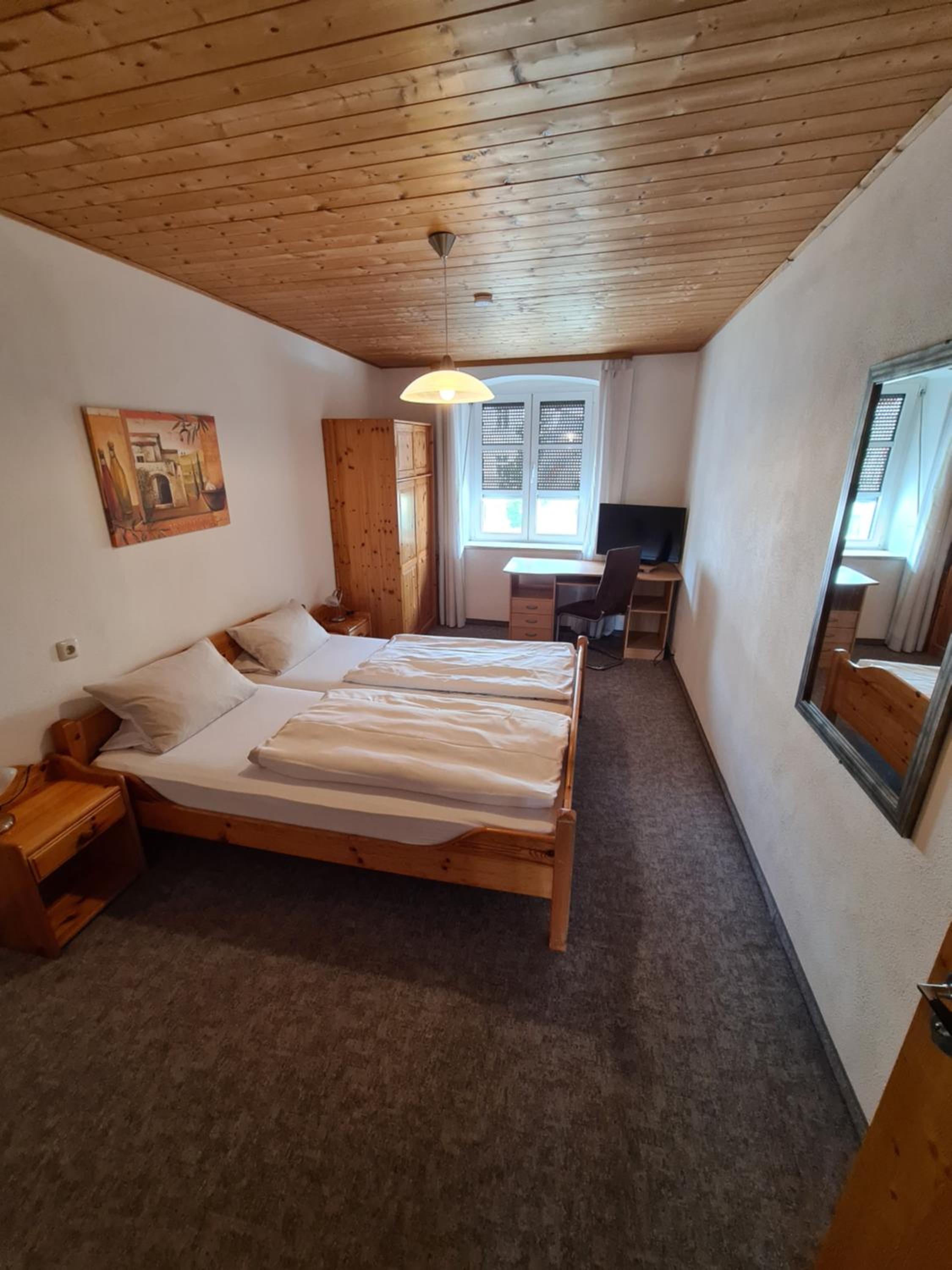 Standard Double Room - Photo 3