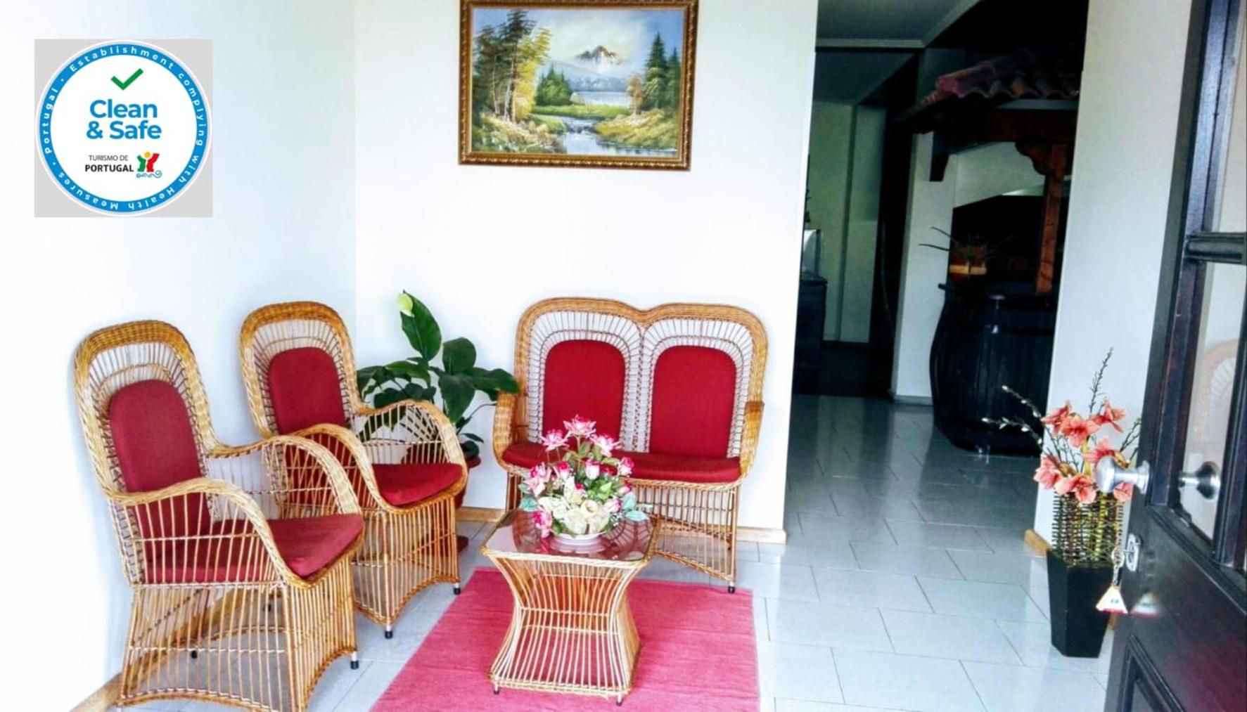 Apartment with Terrace photo 2