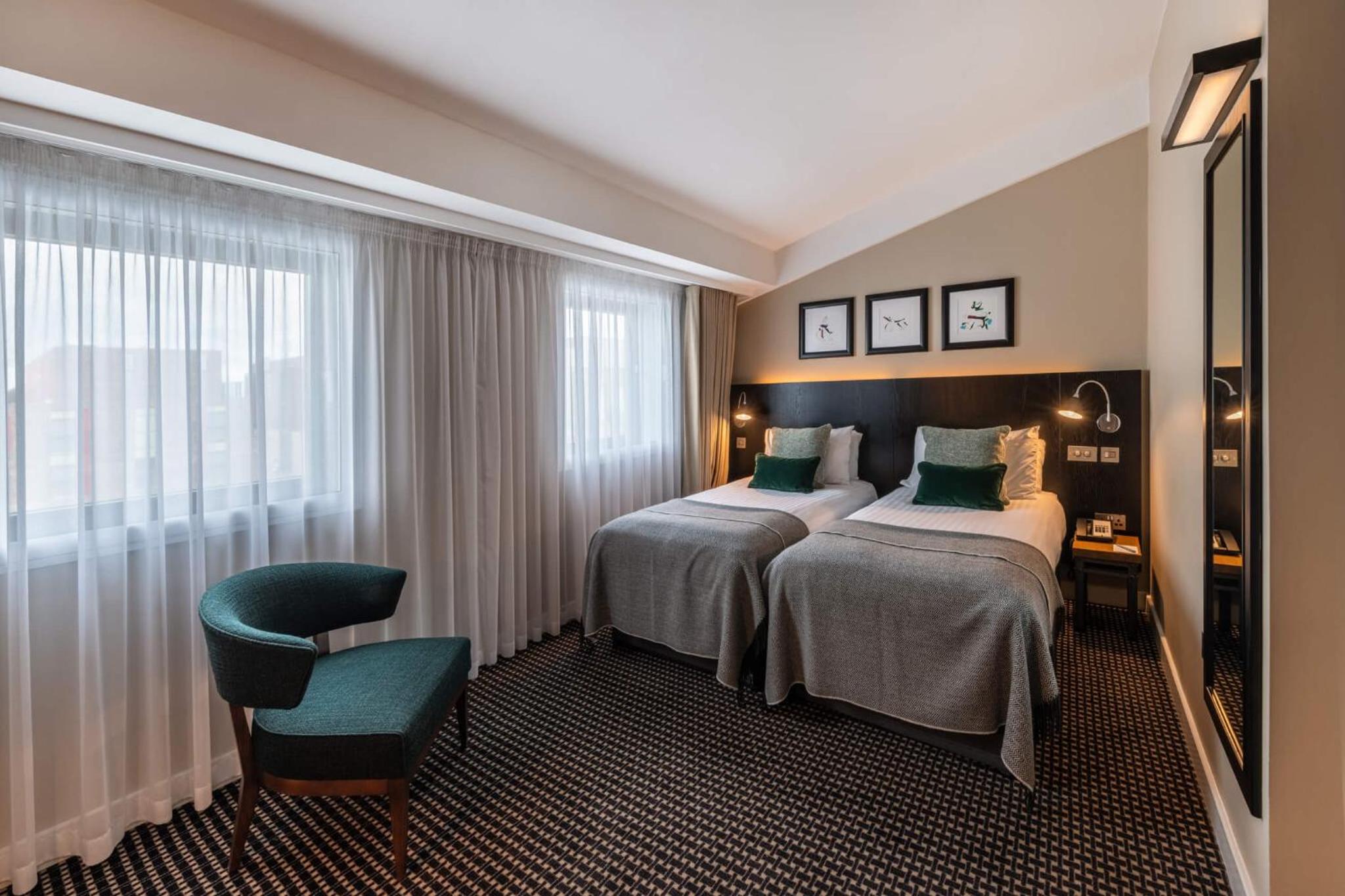Superior King or Twin Room - Photo 5
