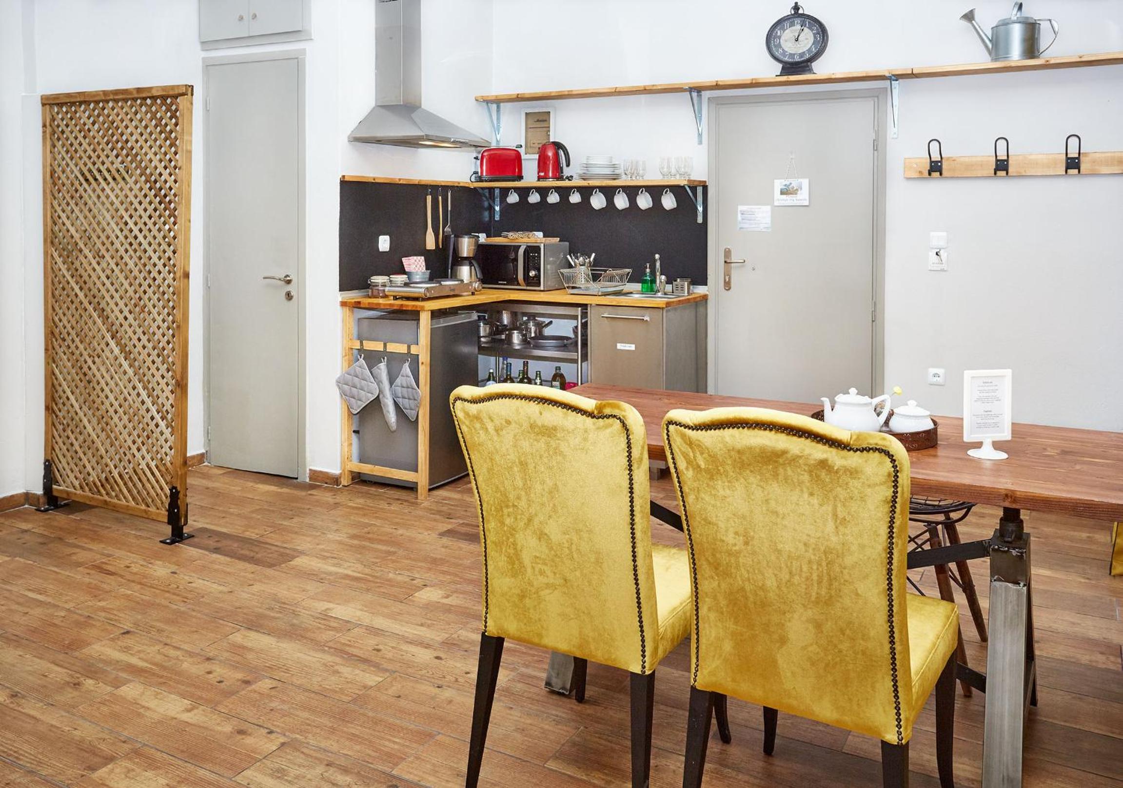 Studio Apartment photo 2