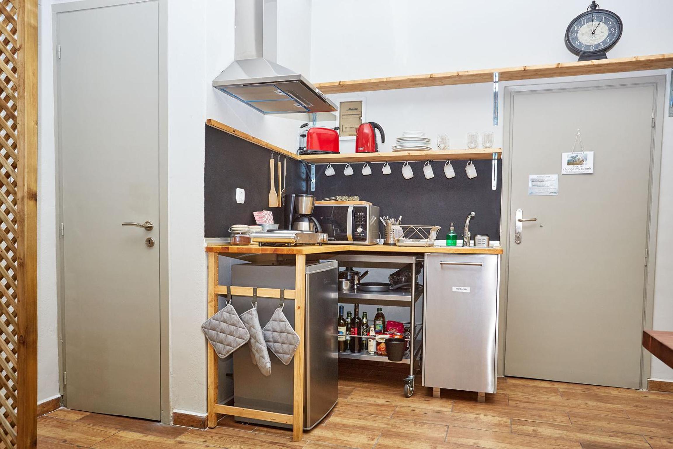 Studio Apartment photo 3
