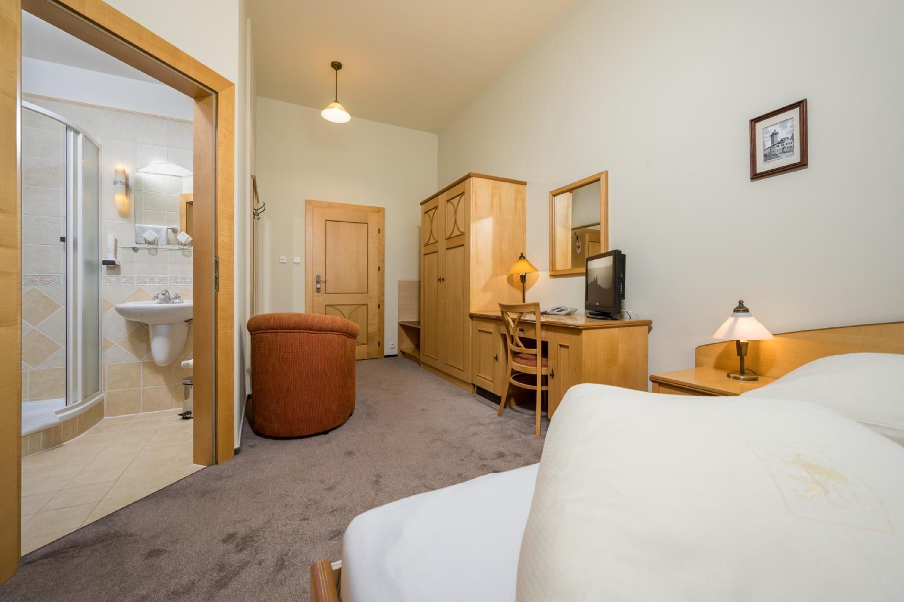 Single Room photo 3
