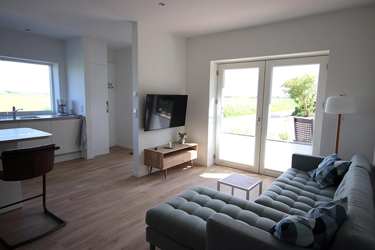 Apartment with Terrace photo 1