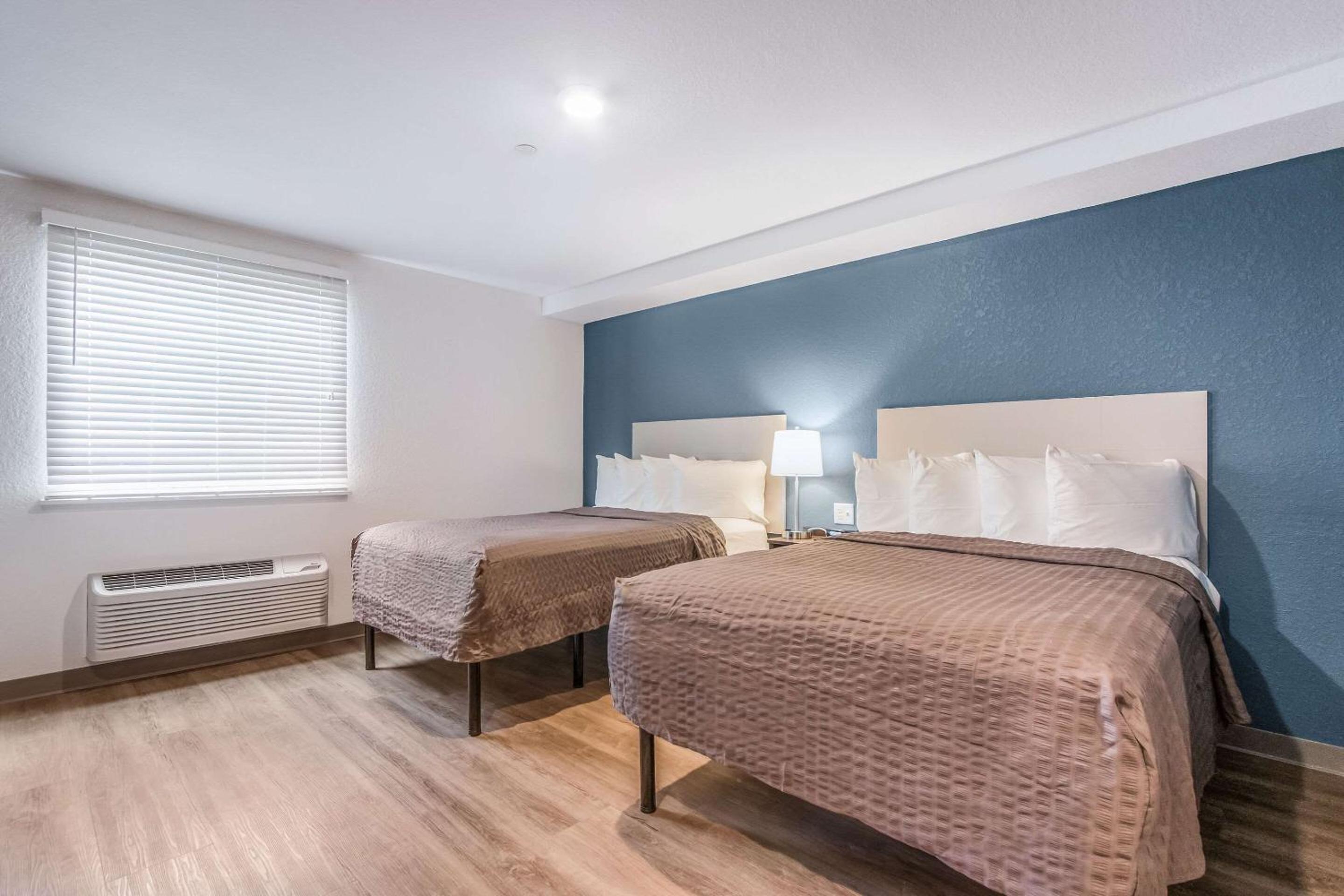 Double Room with Two Double Beds - Non-Smoking photo 1