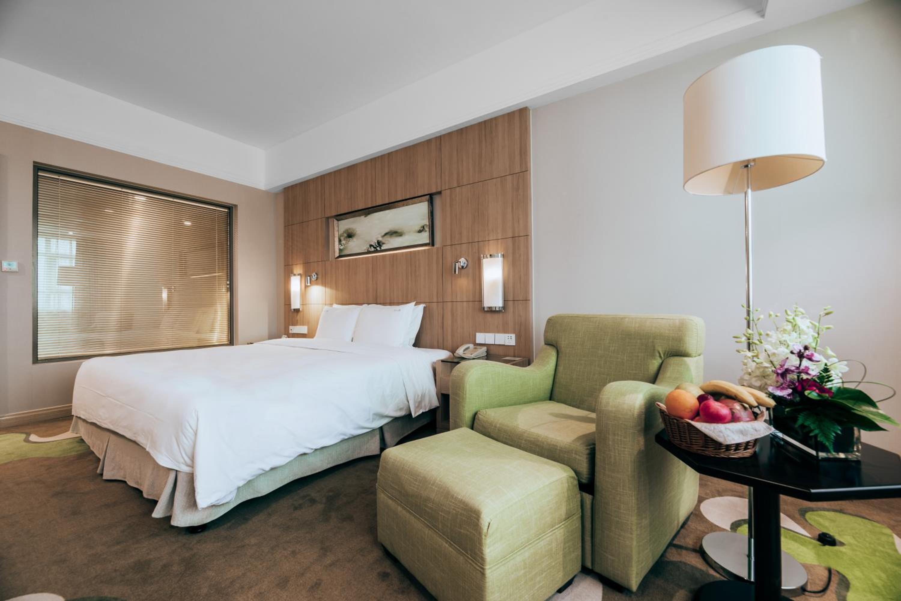 Standard King Room with Garden View photo 1