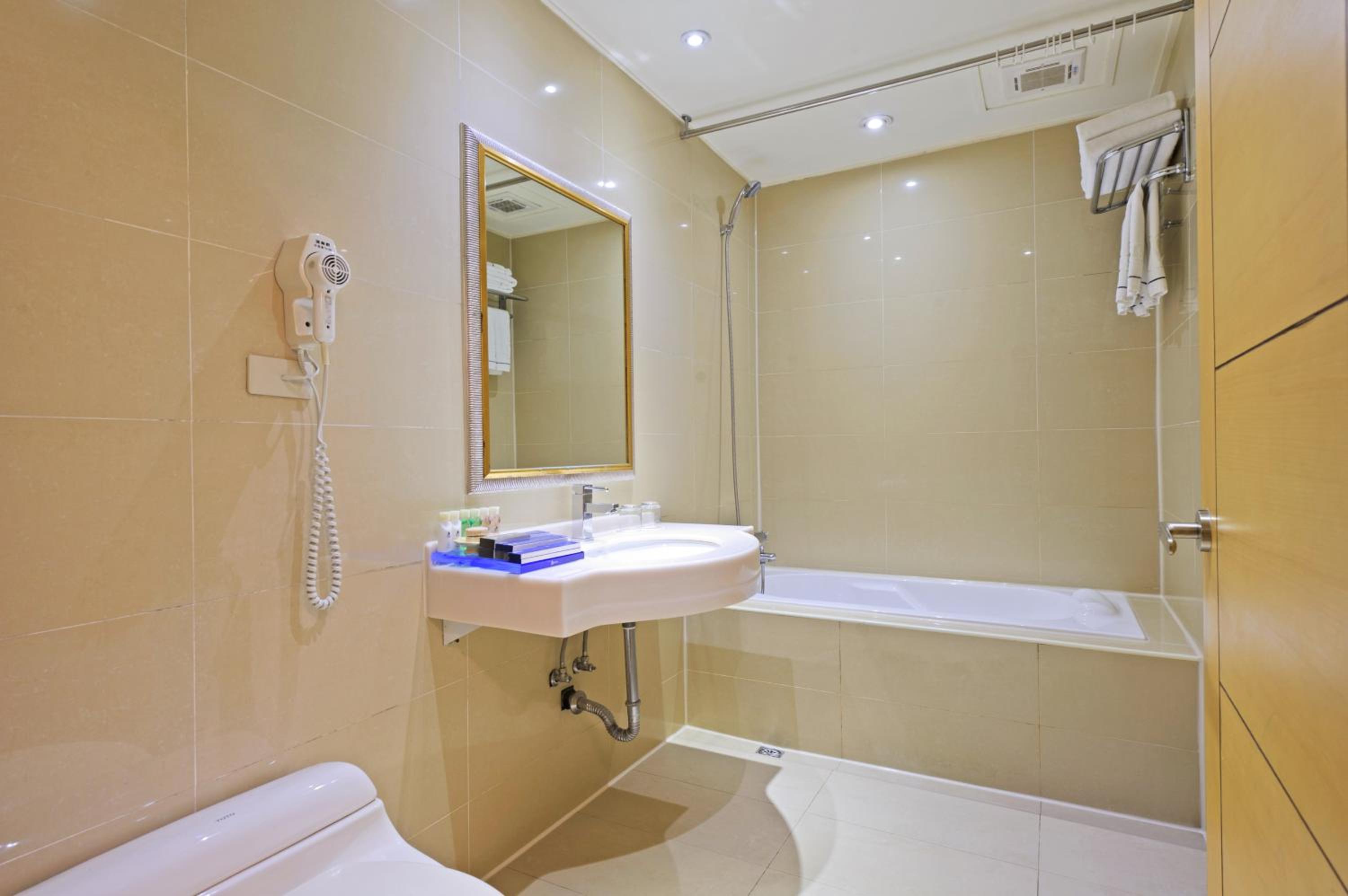 Superior Twin Room photo 3