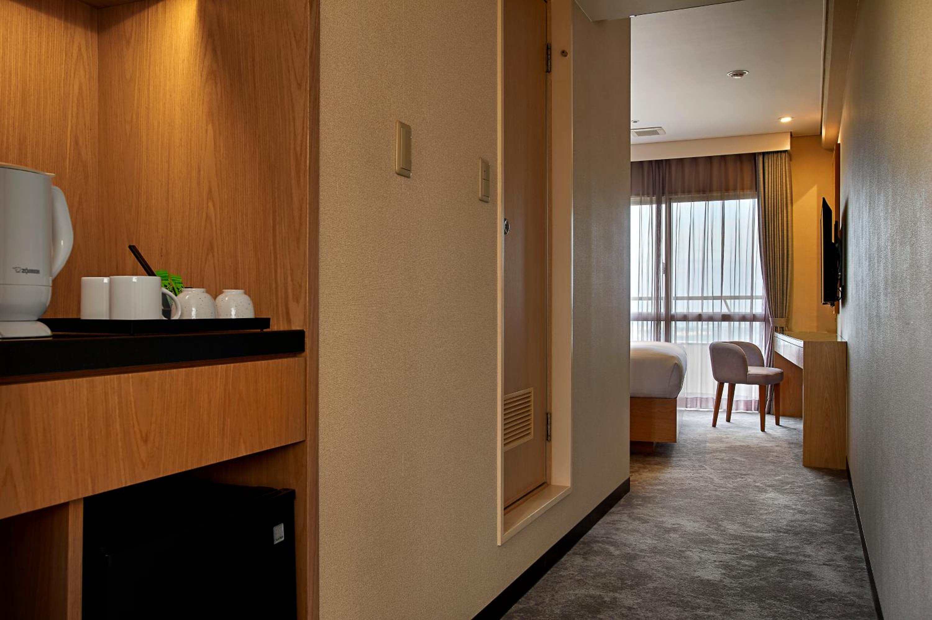 Superior Twin Room - Photo 3