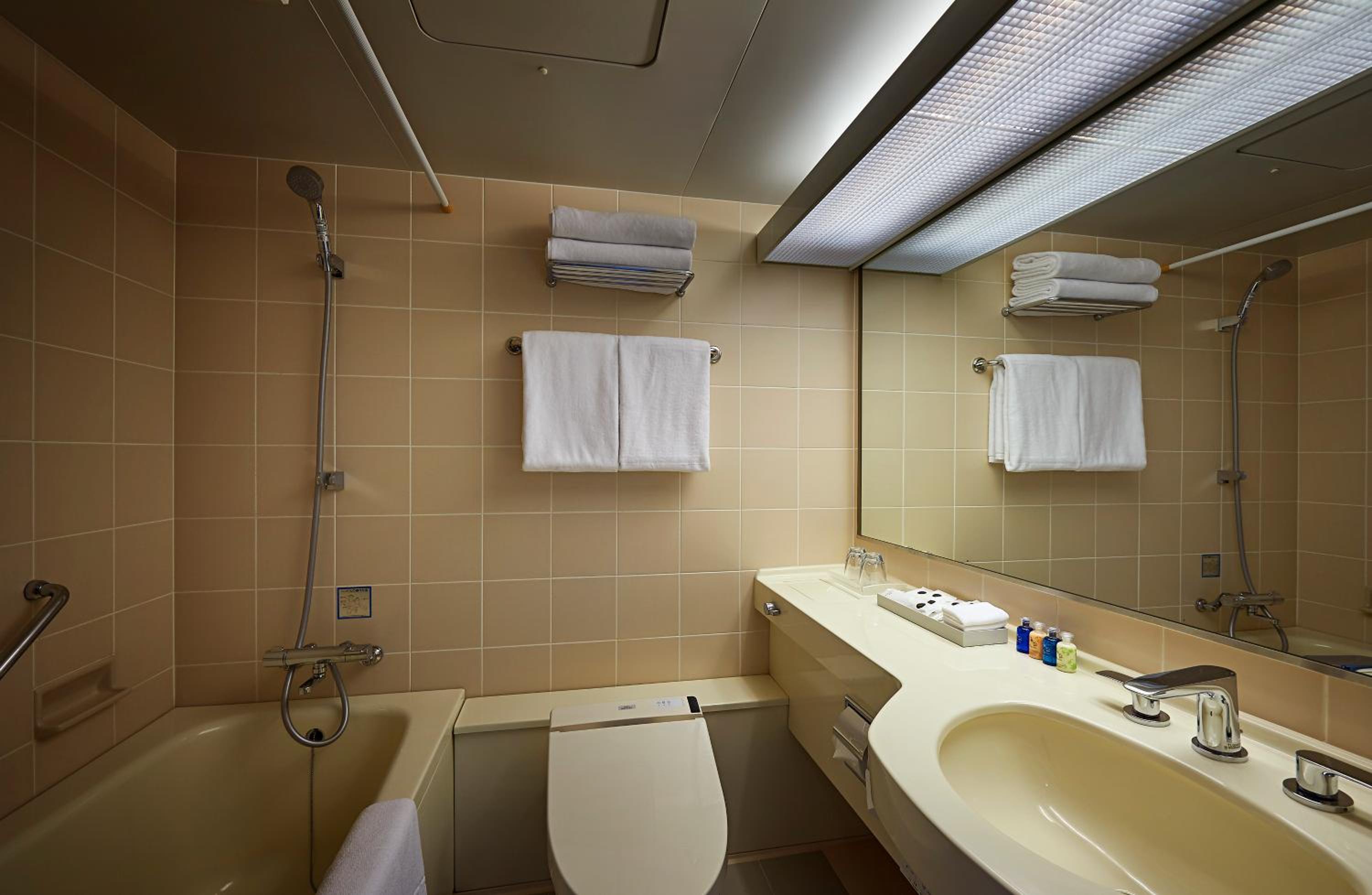 Executive Suite - Photo 4
