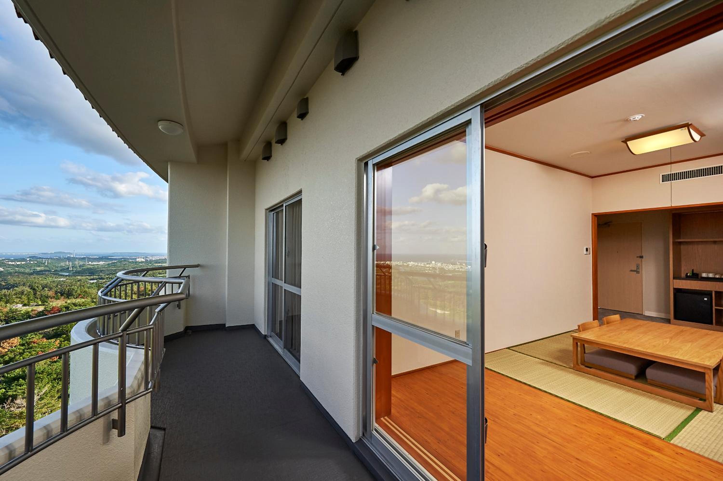 Two-Bedroom Suite - Photo 8