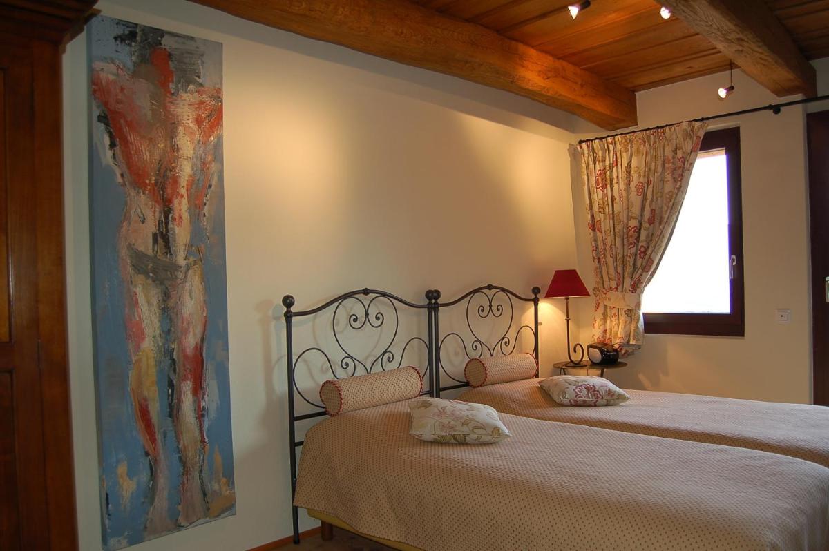 Standard Twin Room photo 3