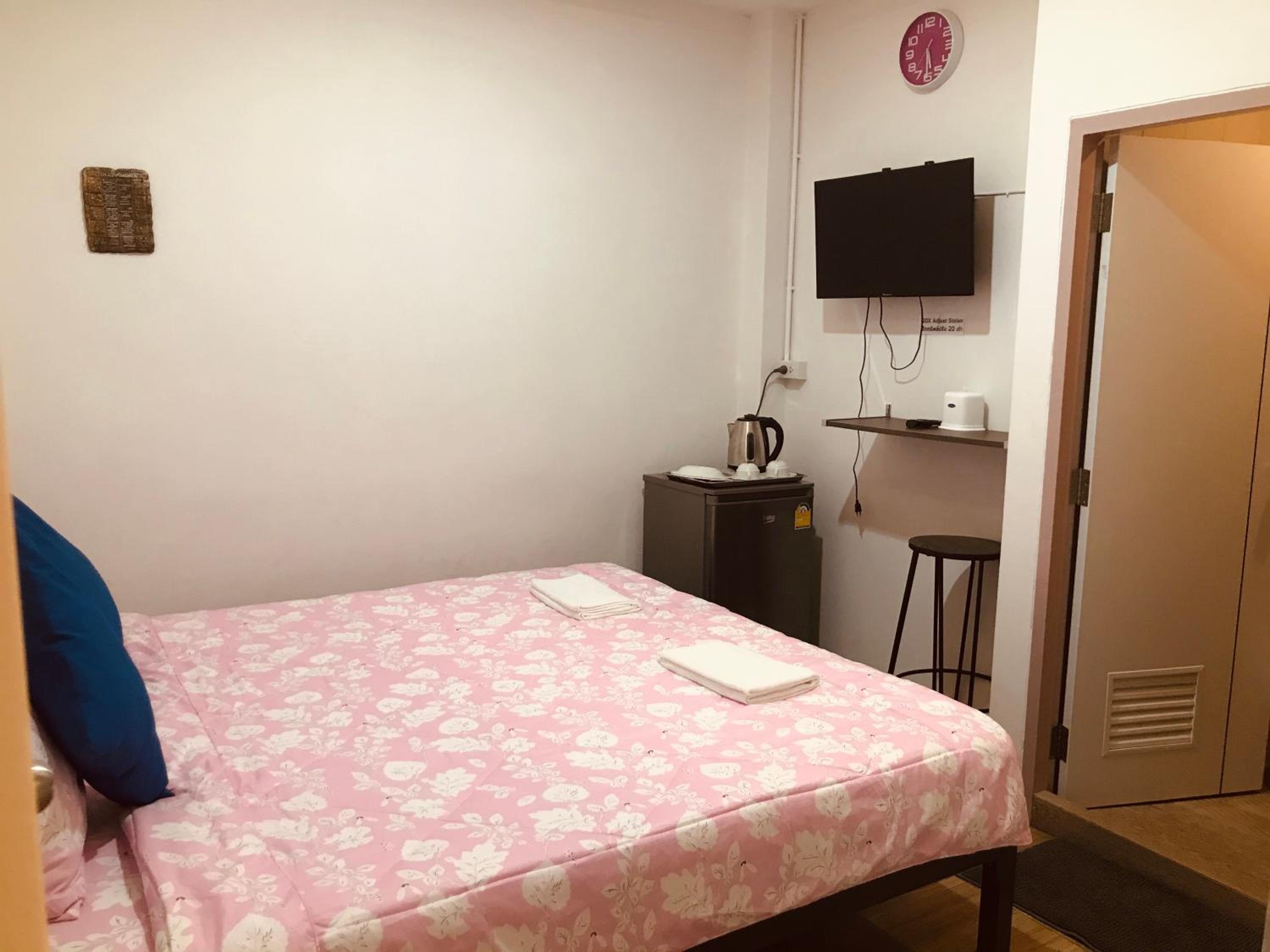 Double Room with Private Bathroom photo 3