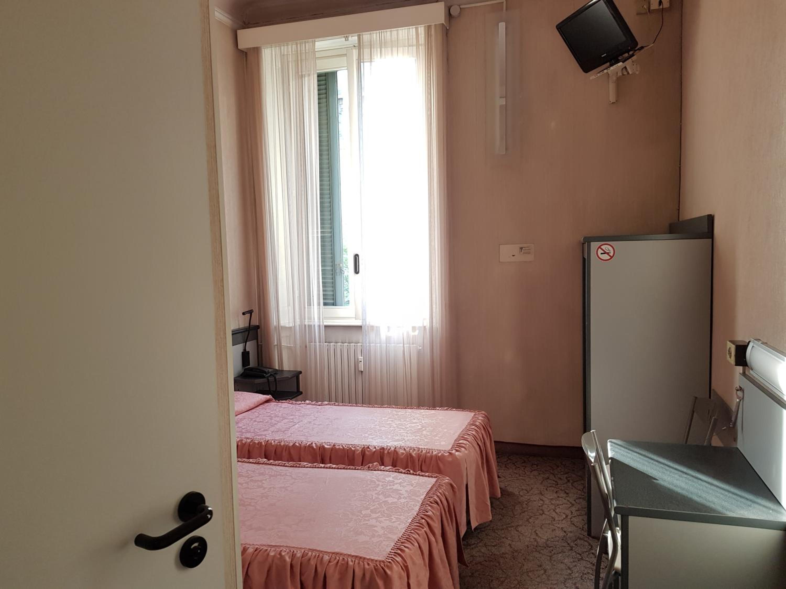 Economy Twin Room