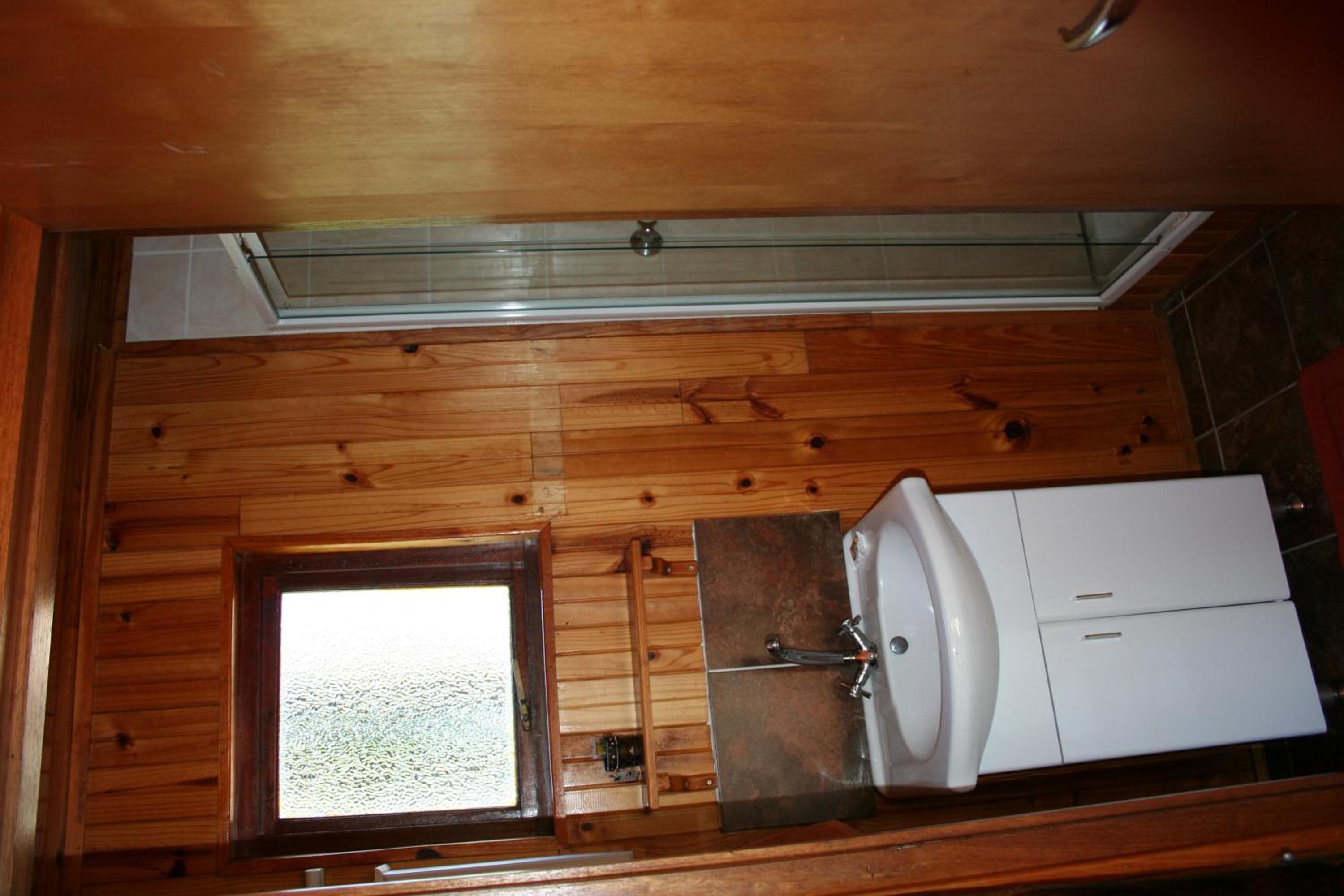 Family Room - Photo 5