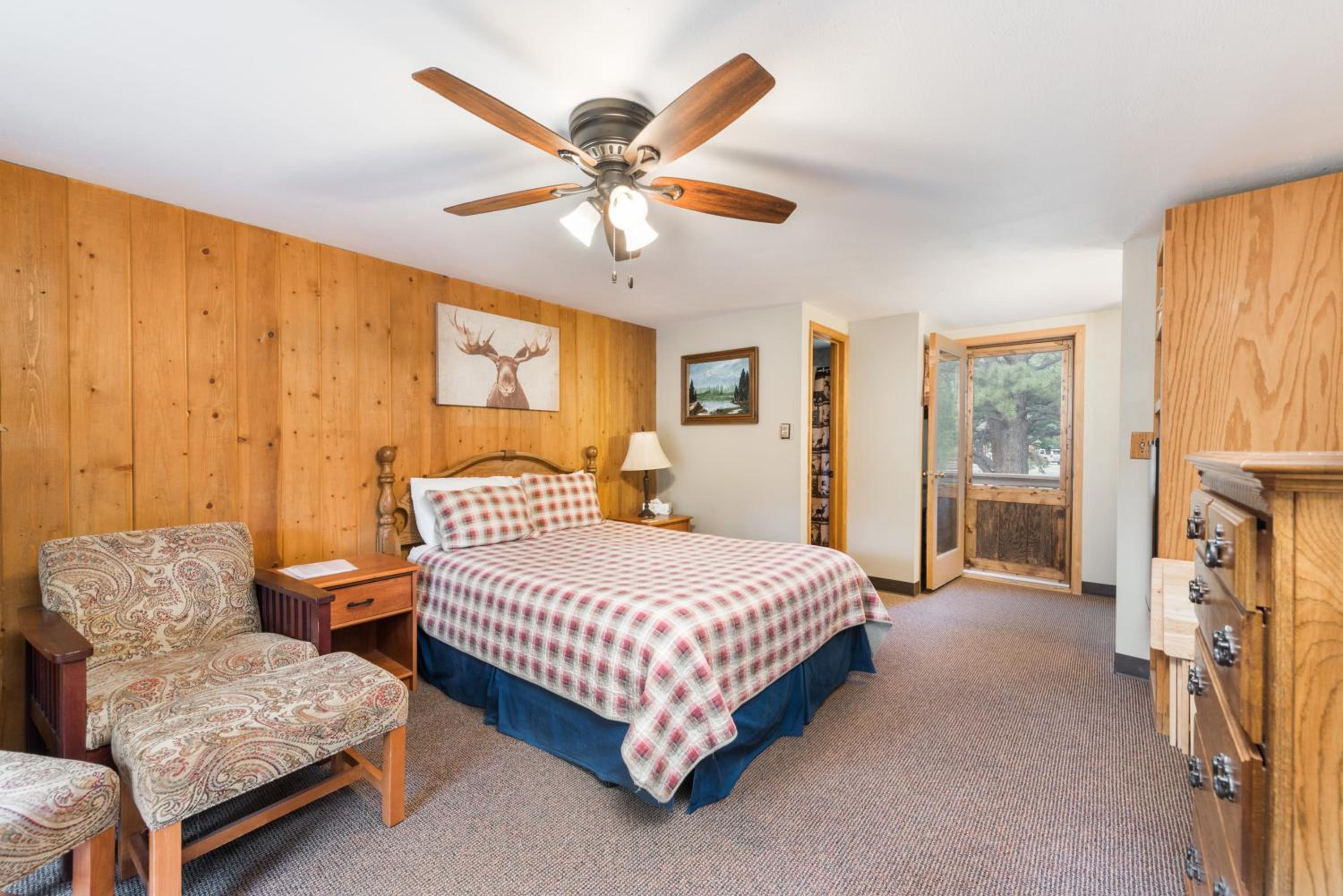 Executive Queen Room