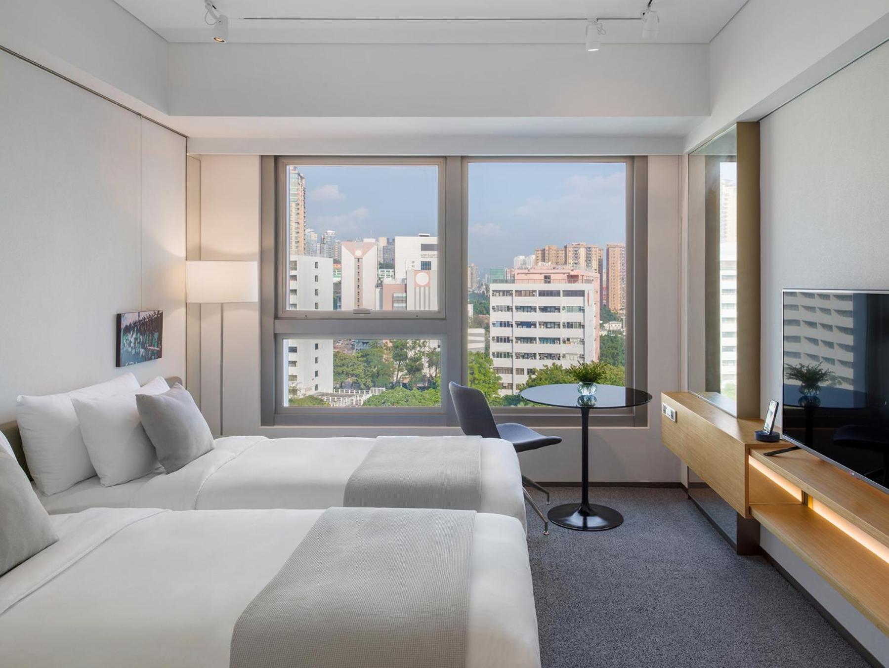 Sunrise Deluxe Twin Room