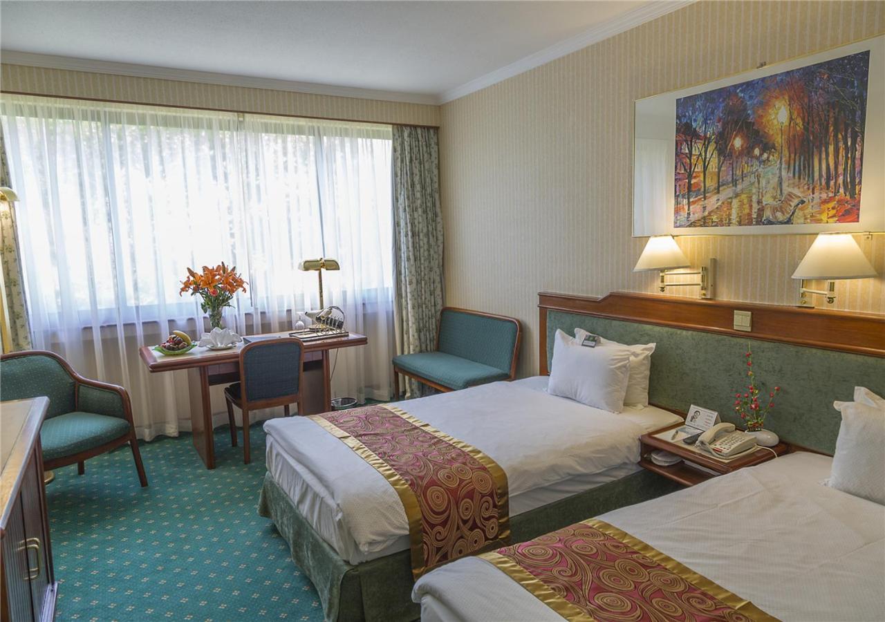 Superior Twin Room photo 2