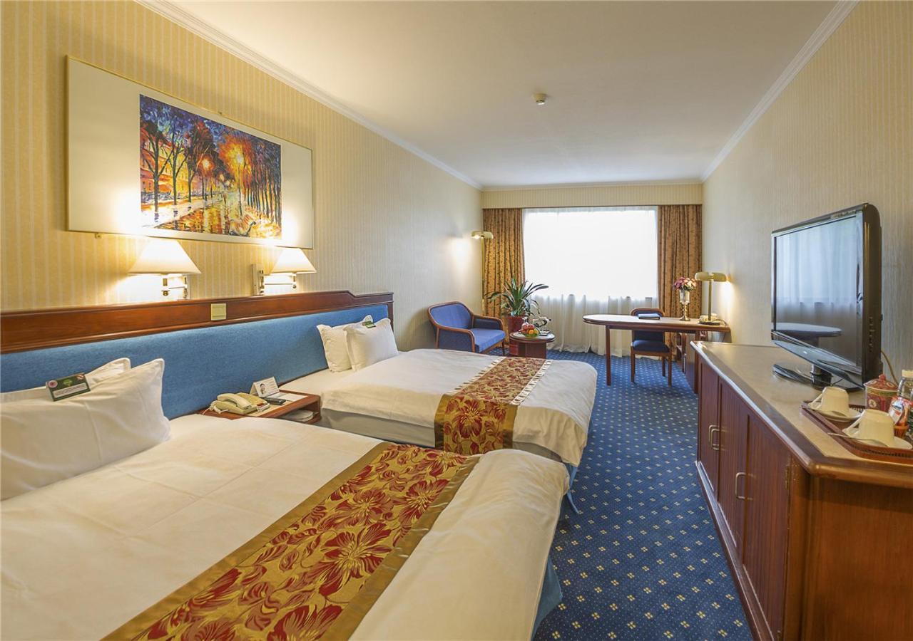 Deluxe Twin Room photo 3