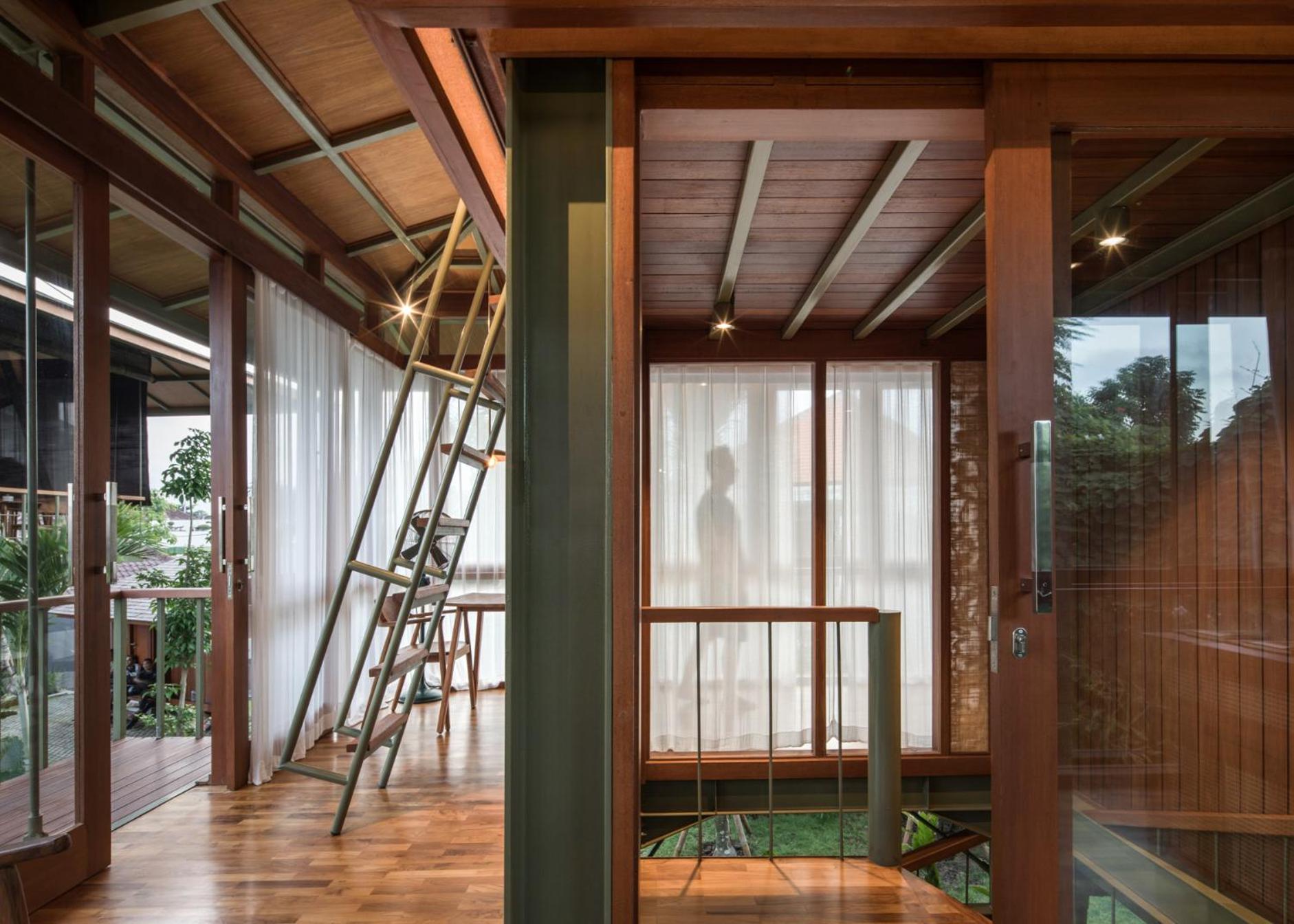 Treehouse A - Photo 2