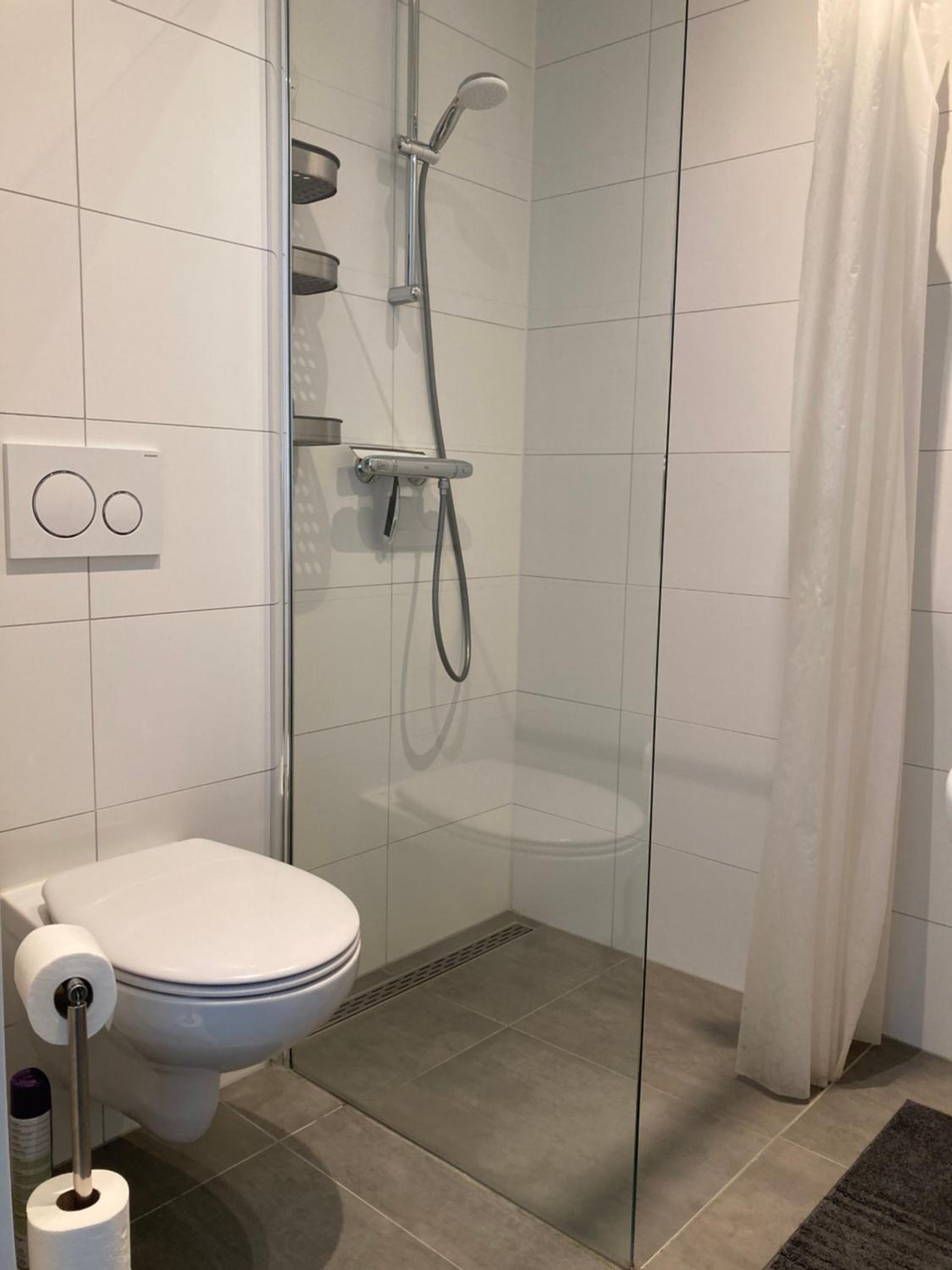 Quadruple Room with Private Bathroom photo 2
