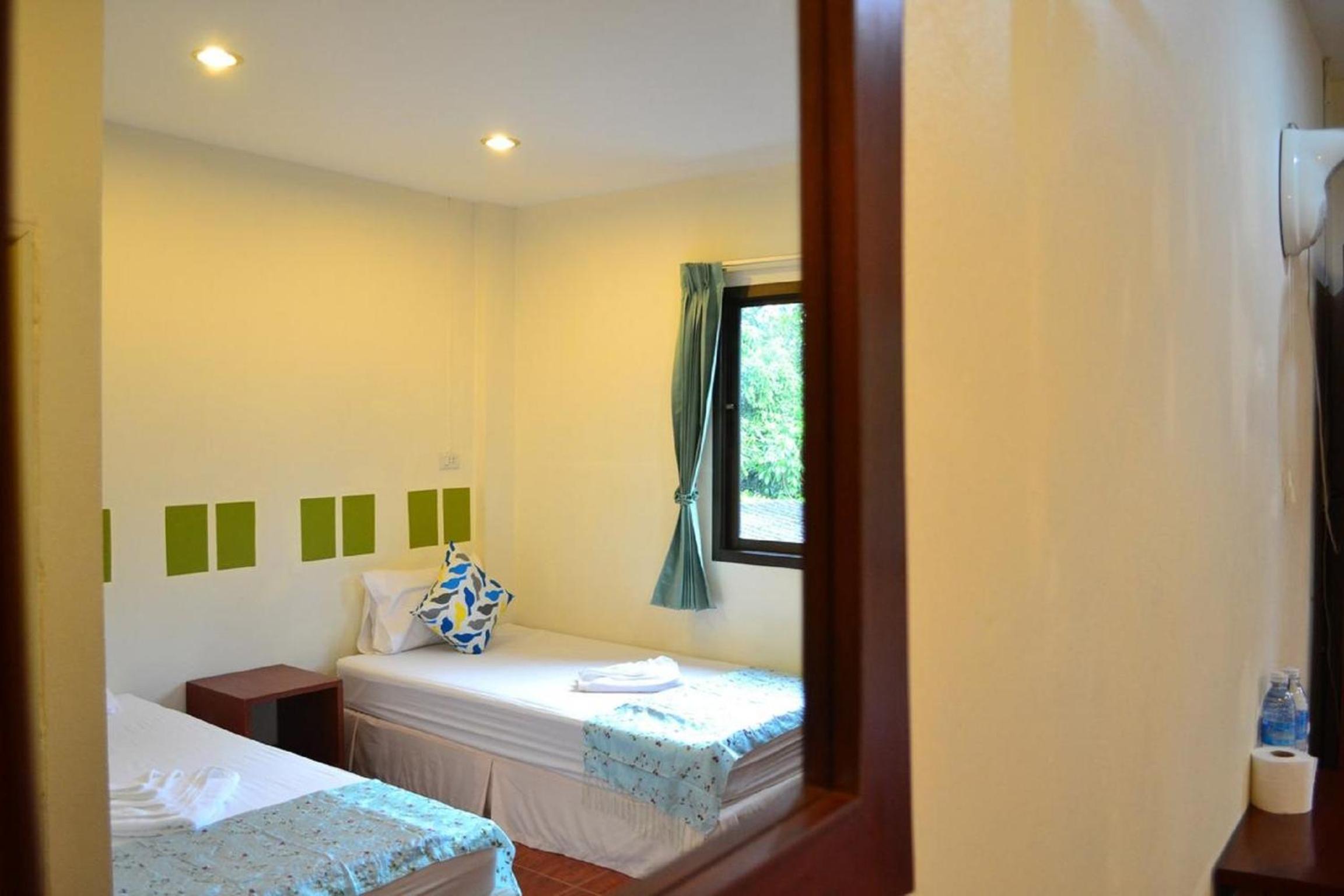Standard Twin Room with Fan photo 1