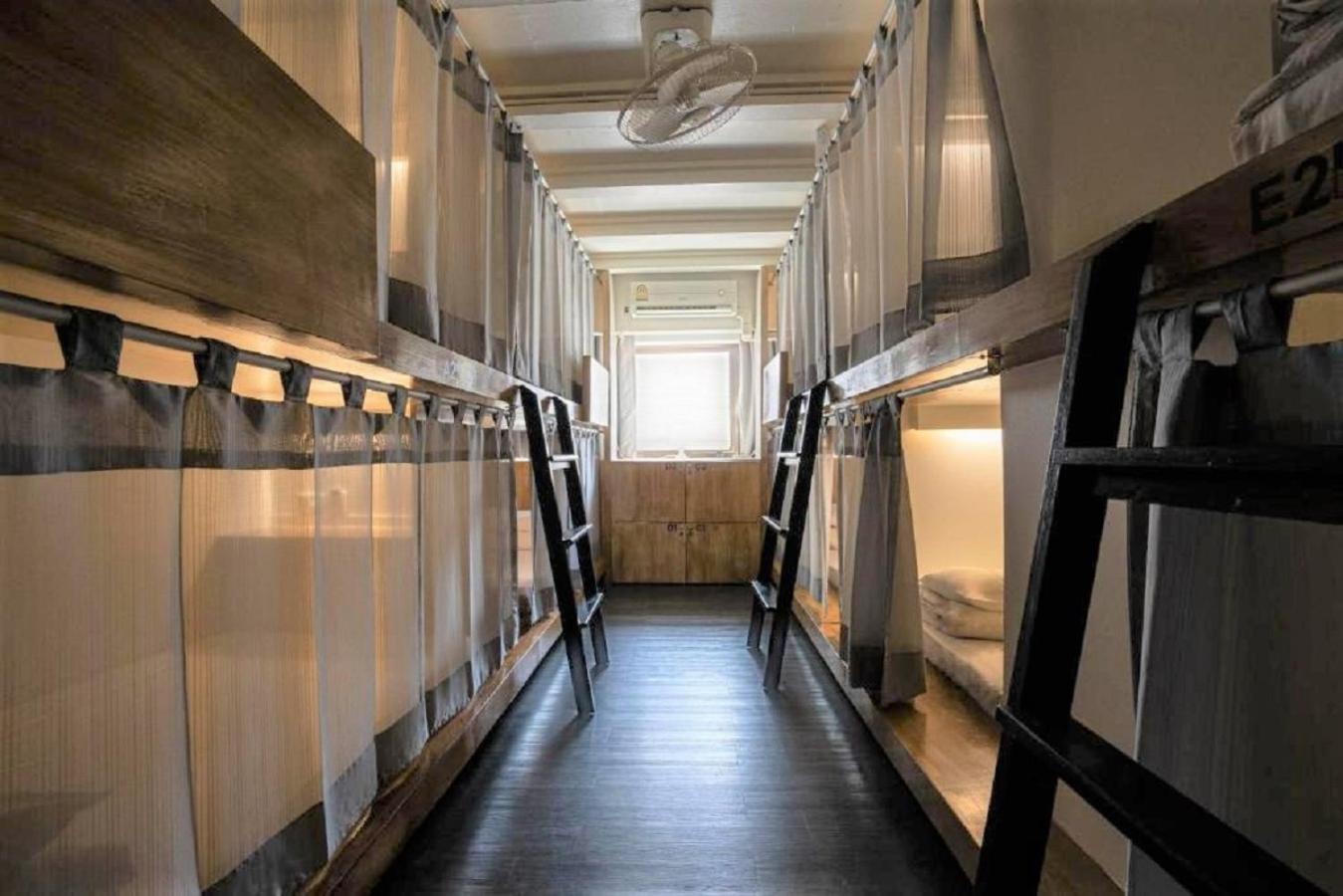 Single Bed in Mixed Dormitory Room photo 2
