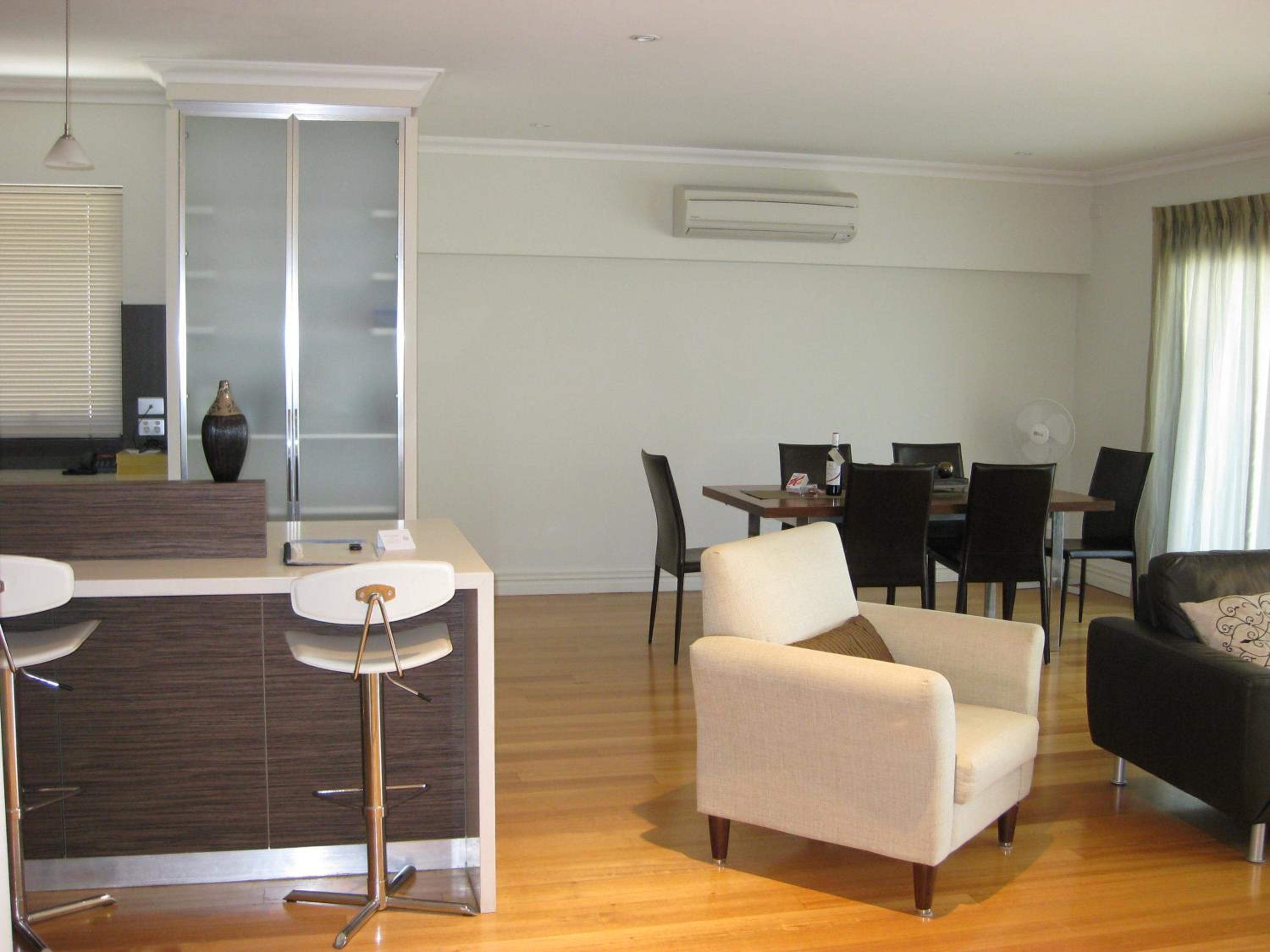 Executive Apartment with Harbor and Ocean Views photo 3