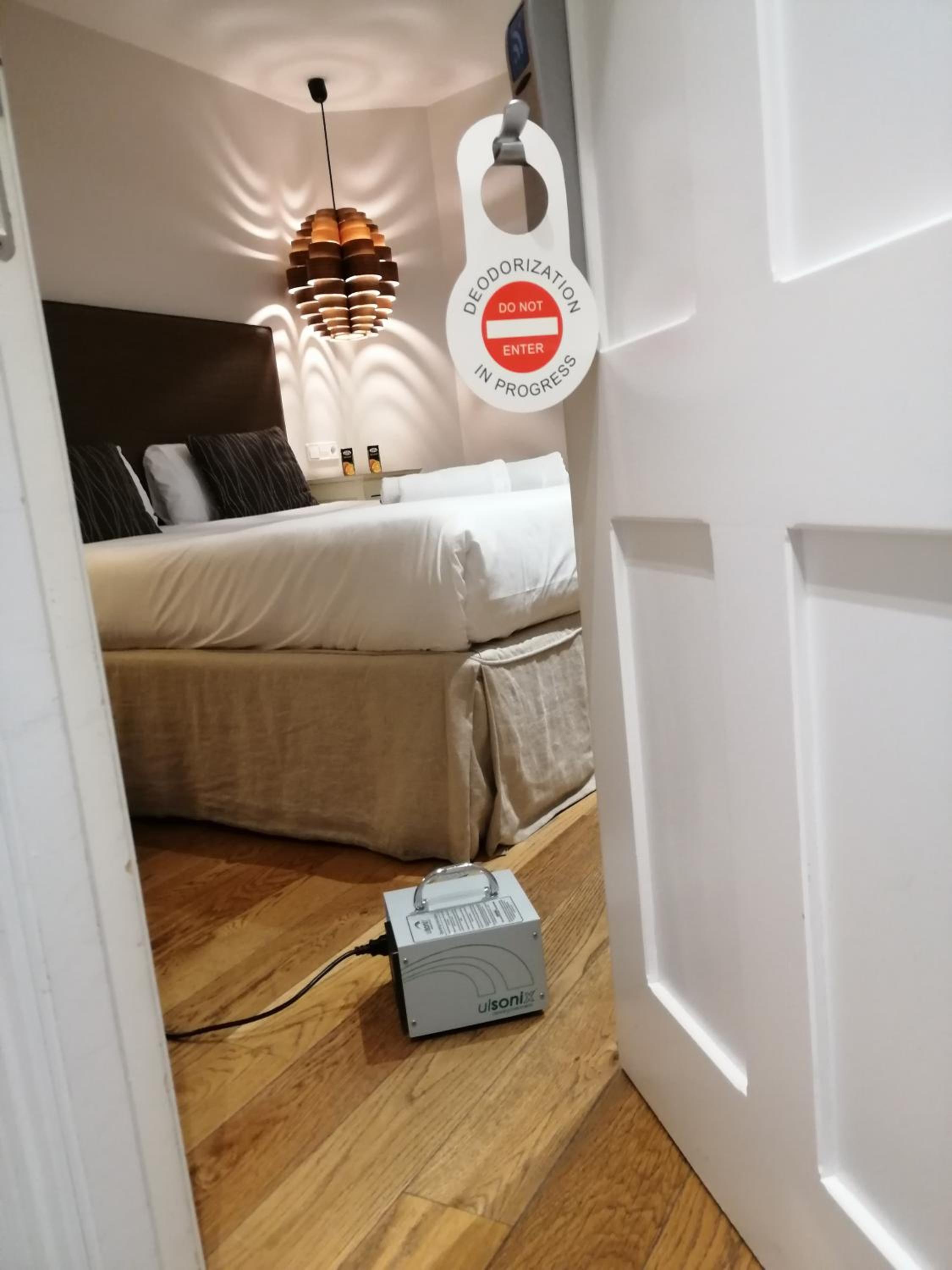 Double or Twin Room - Photo 17