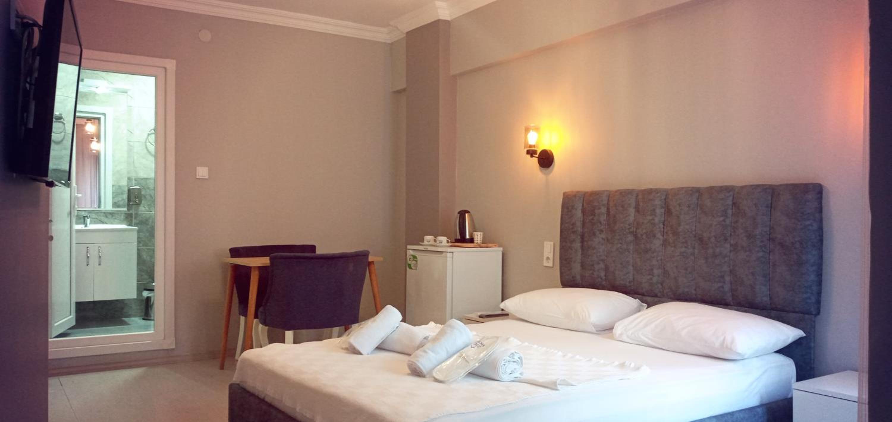 Standard Double Room photo 3