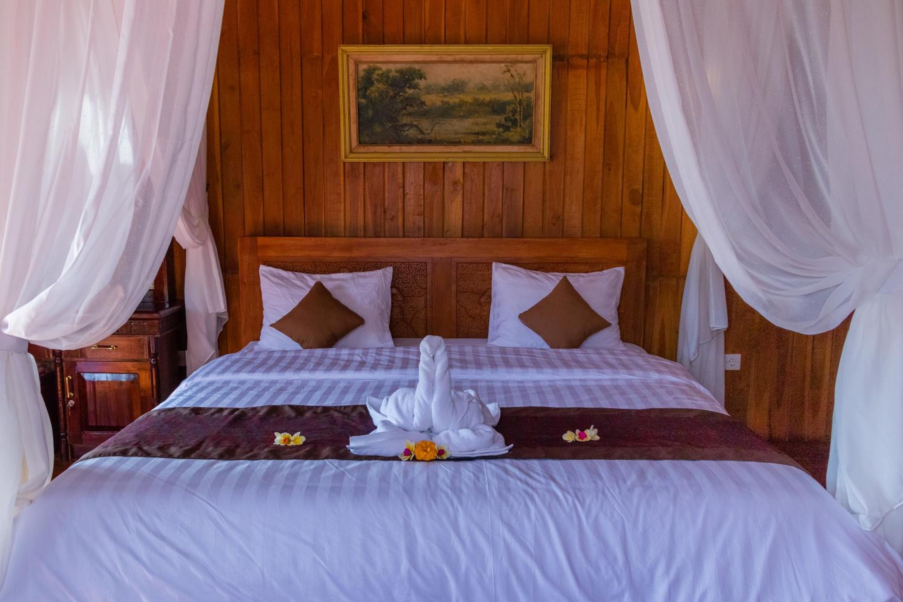 Deluxe Suite - Photo 10