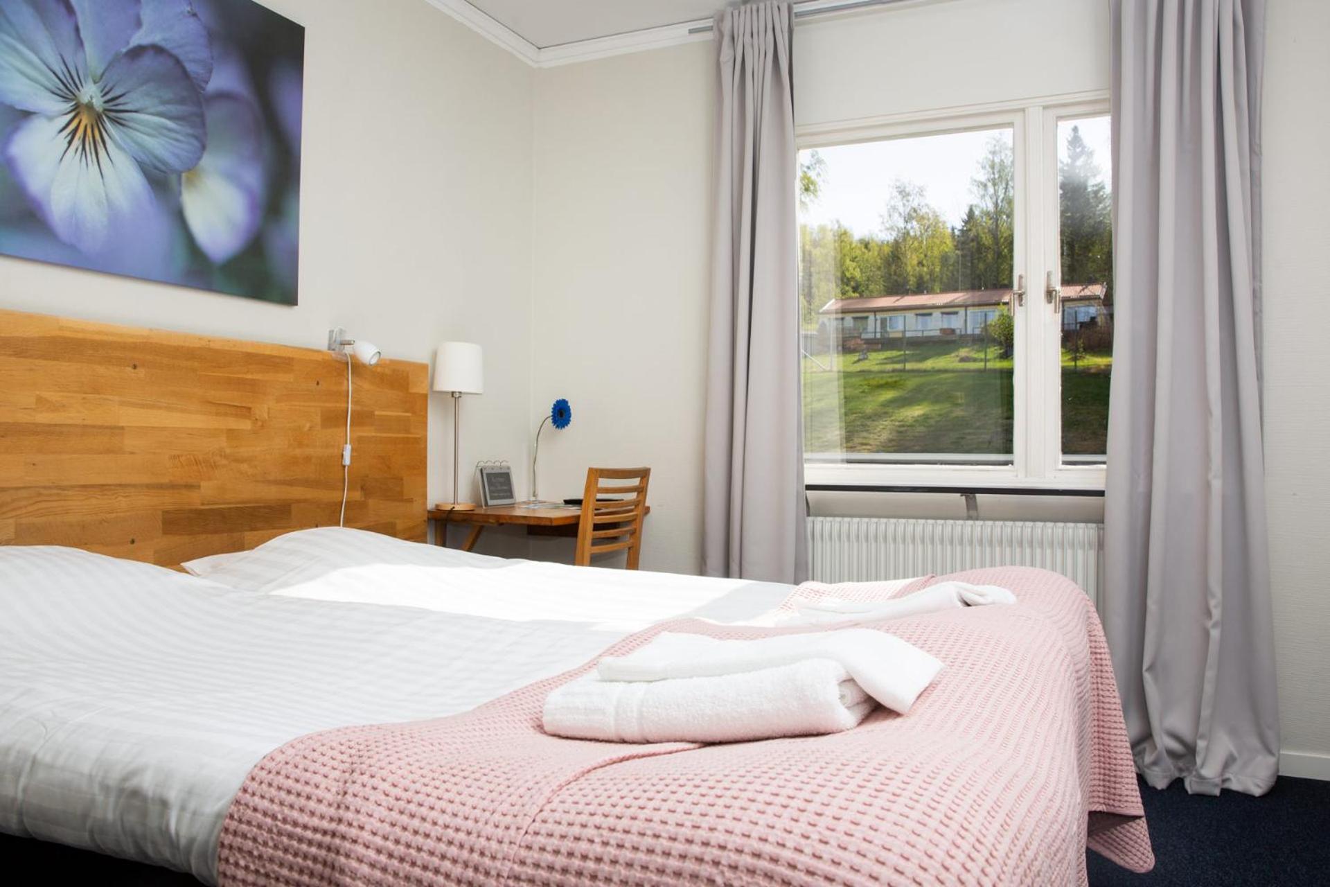 Twin Room with Shared Bathroom